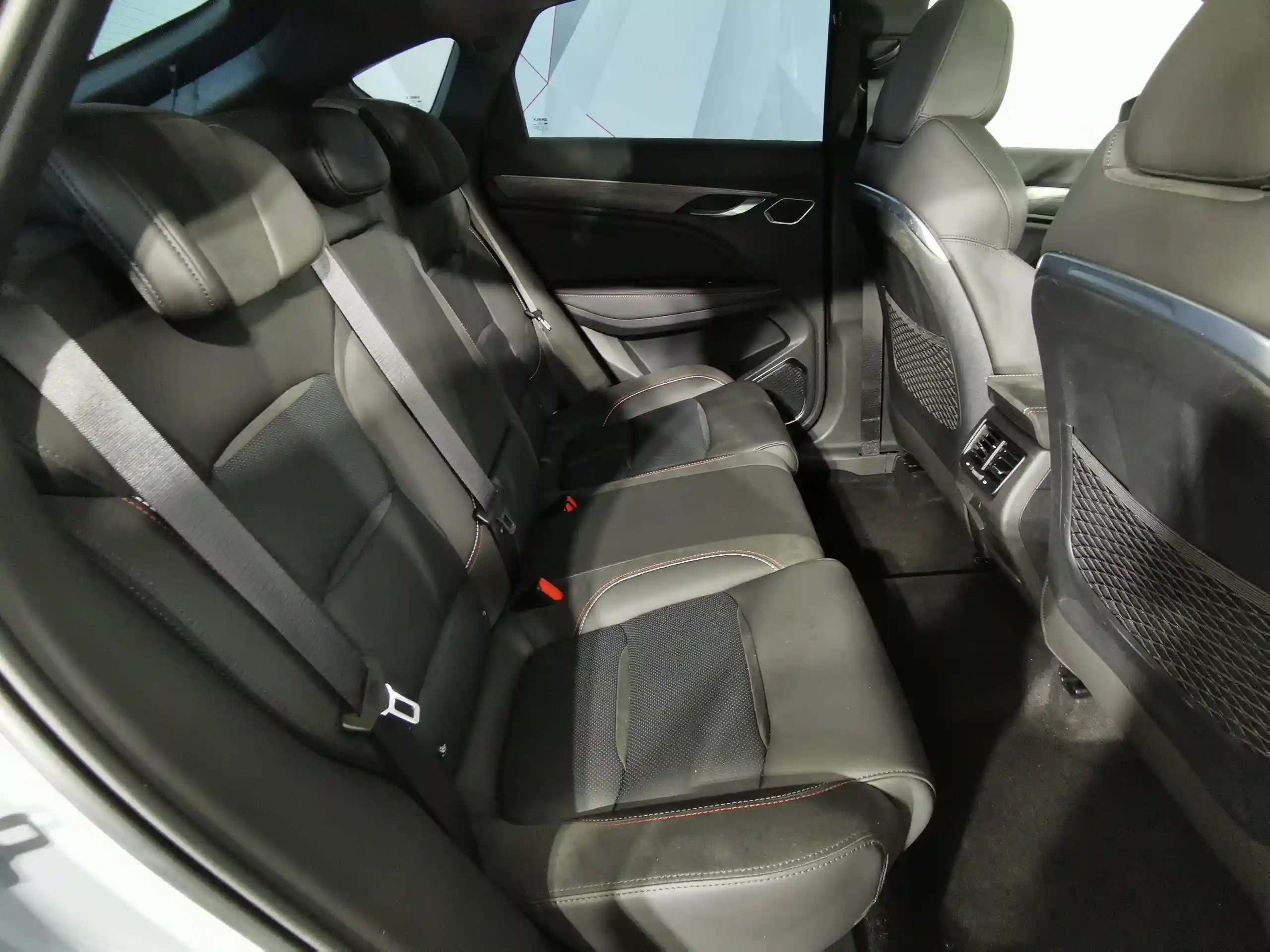 Geely Tugella 2024