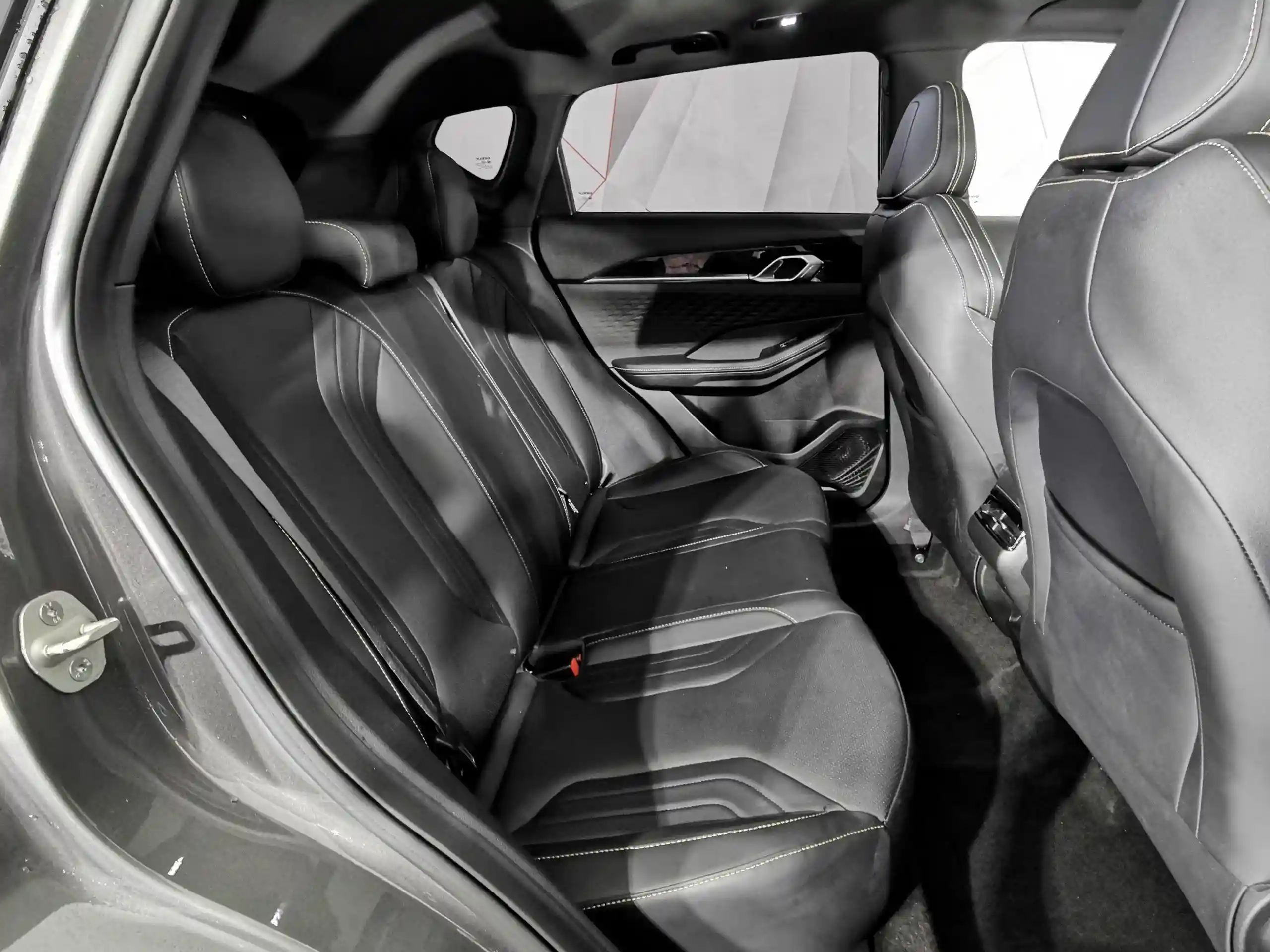 Geely Coolray 2025