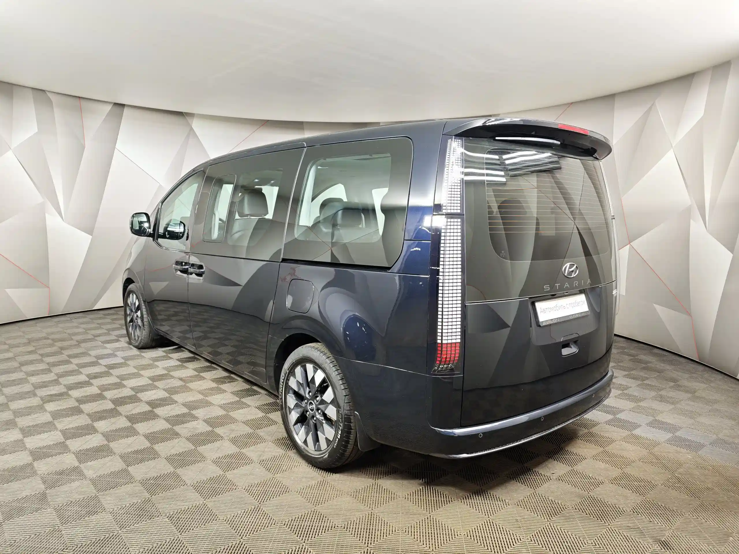 Hyundai Staria 2021