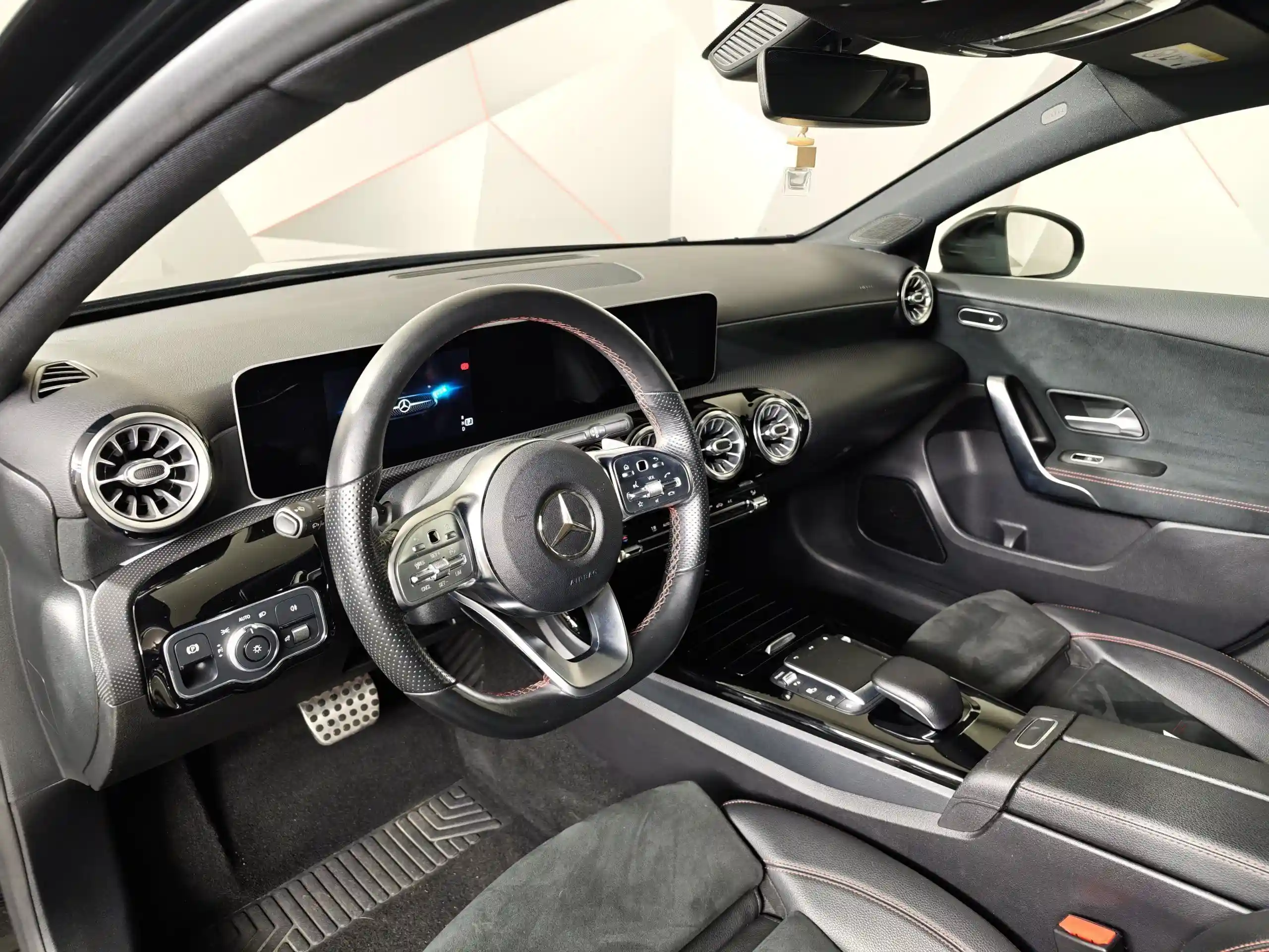 Mercedes-Benz A-Класс 2020