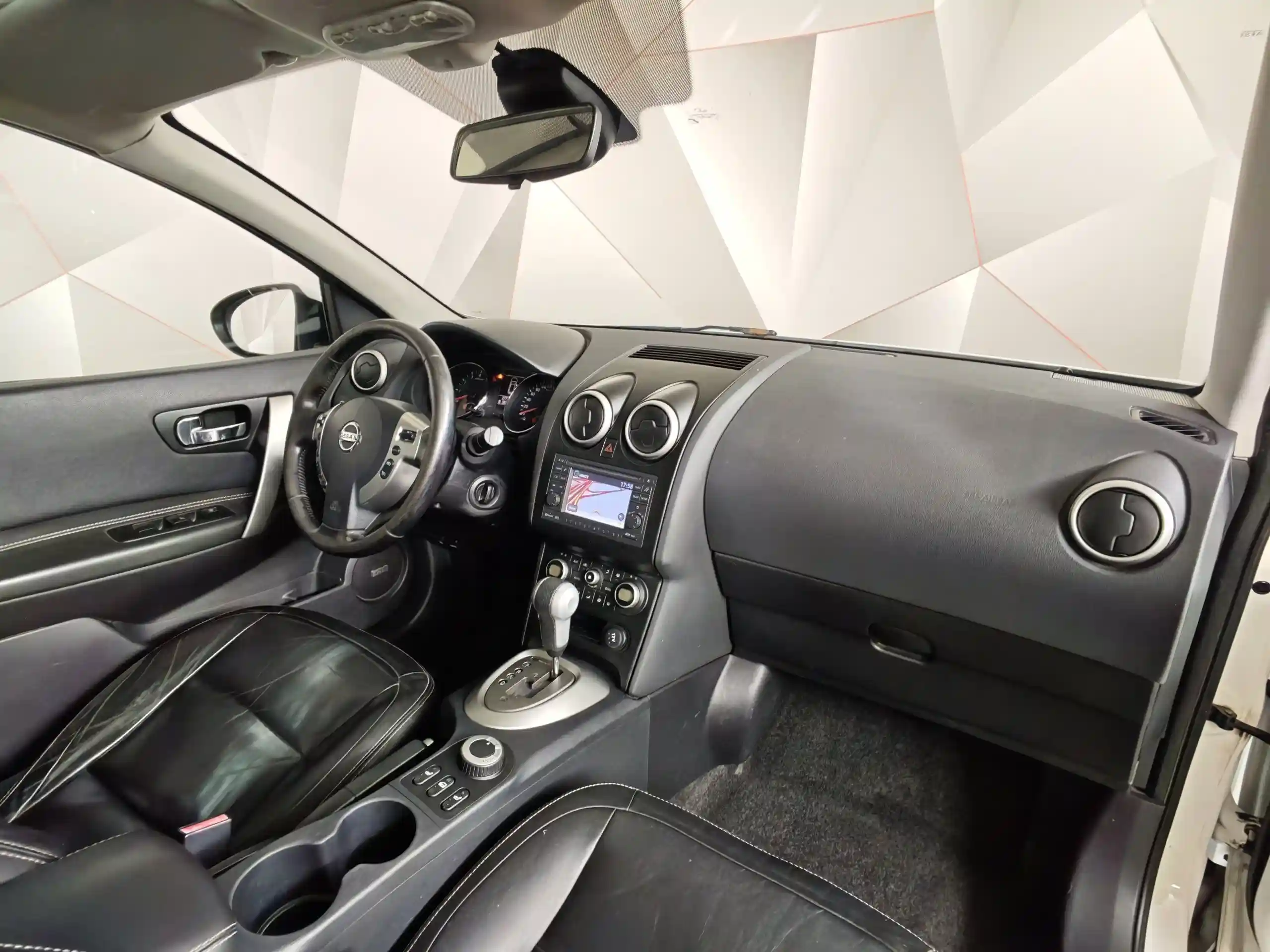 Nissan Qashqai + 2 2010