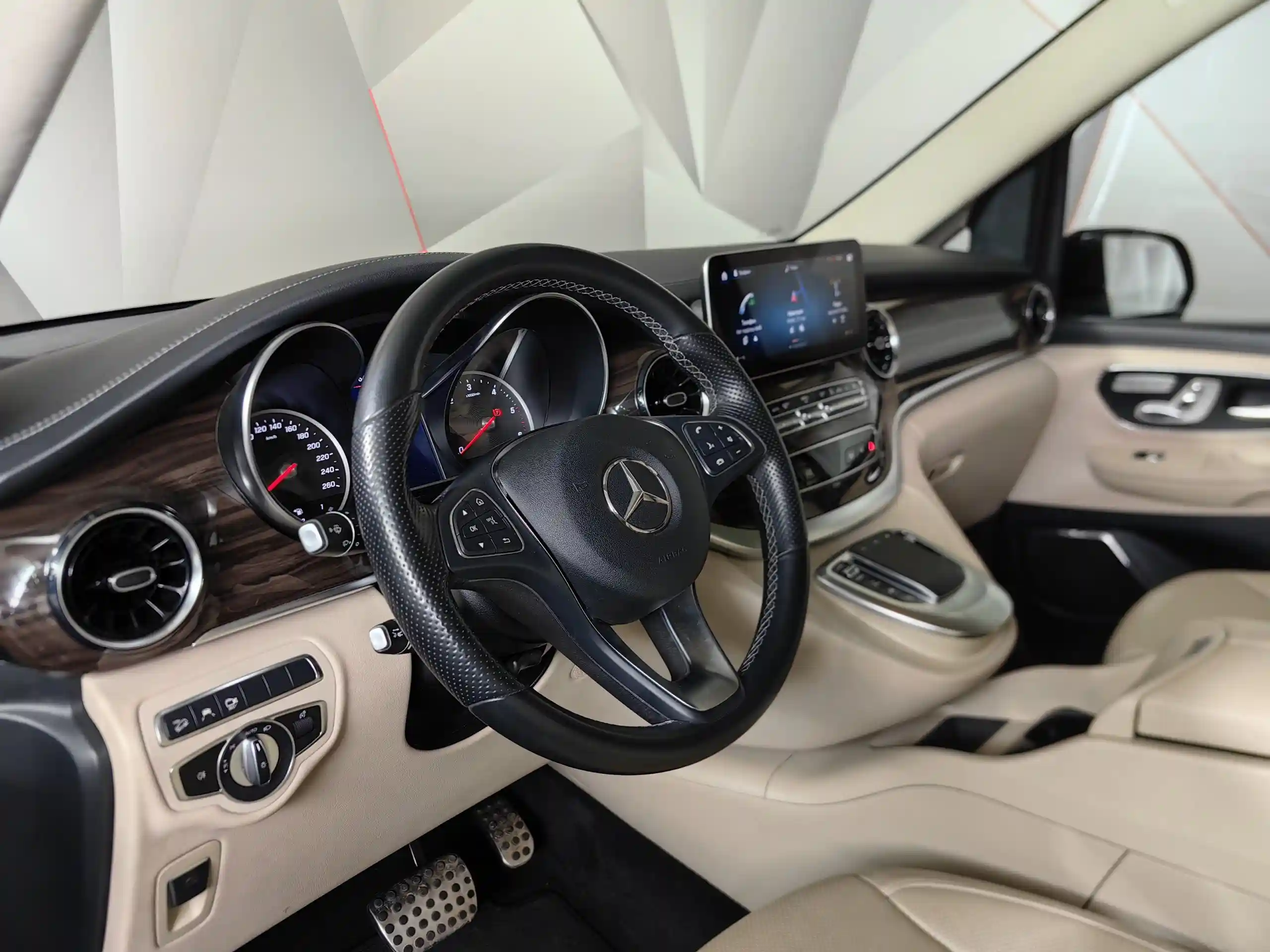 Mercedes-Benz V-Класс 2021