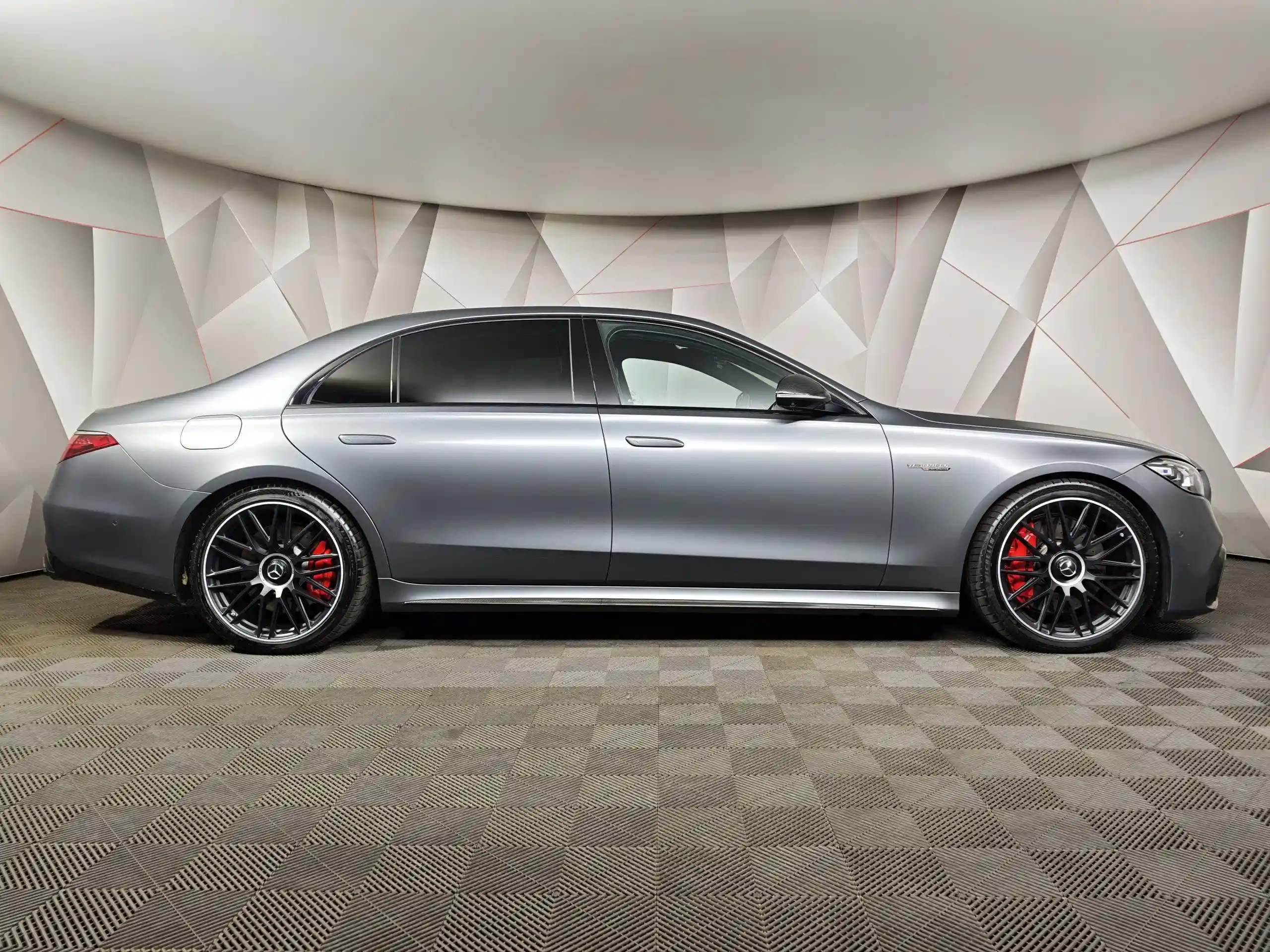 Mercedes-Benz S-Класс 2024