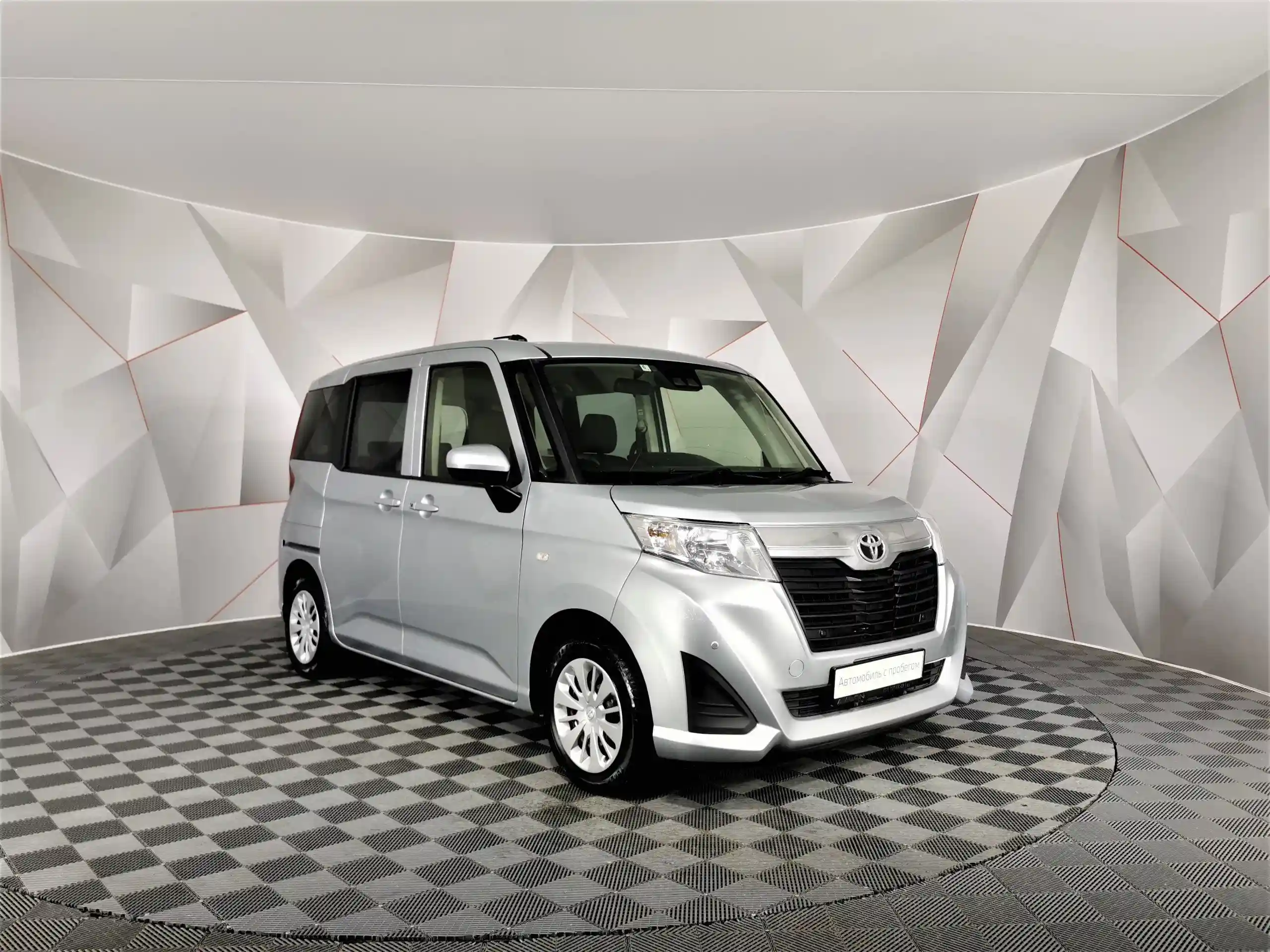 Toyota Roomy 2019