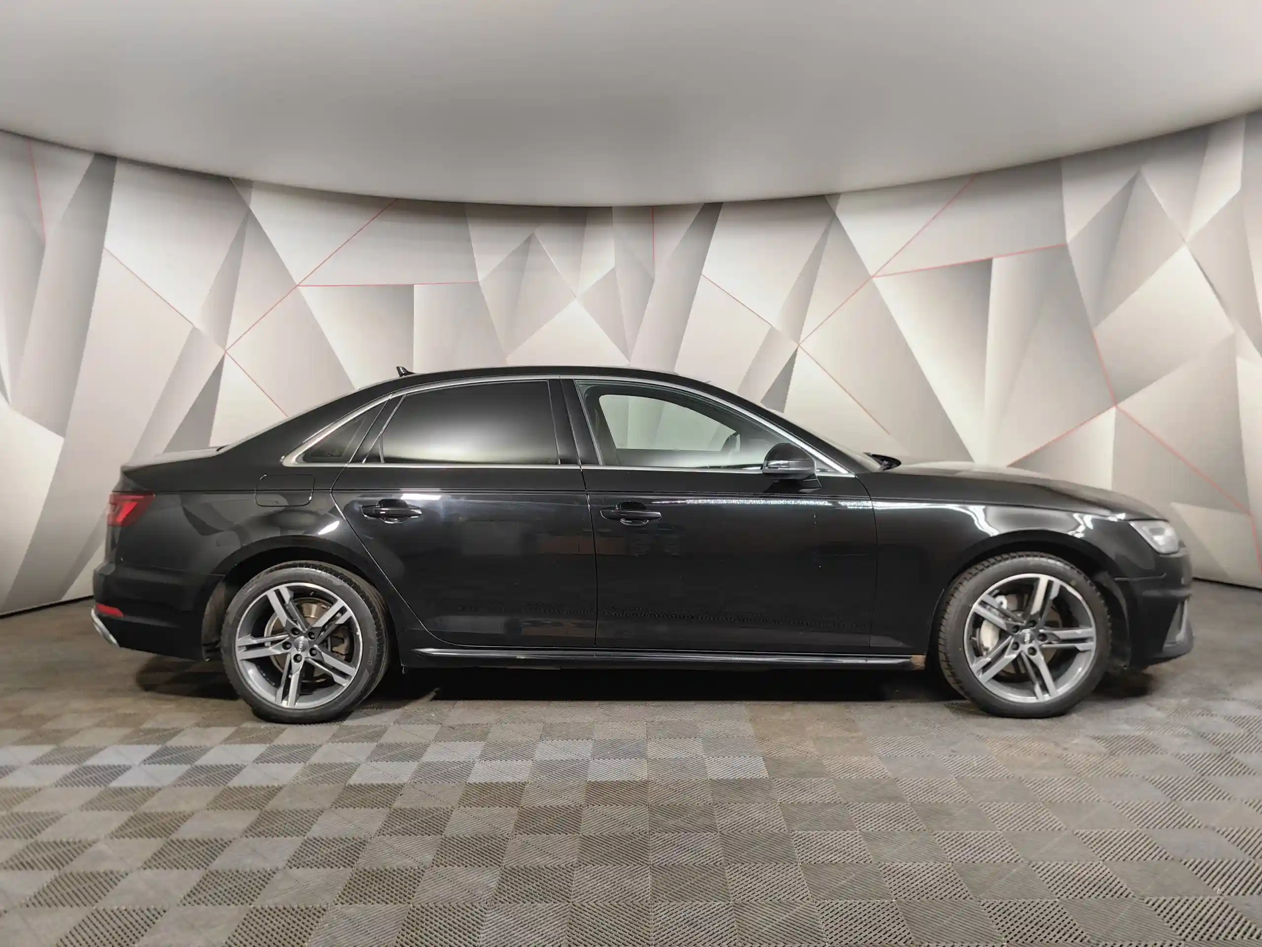Audi A4 2019
