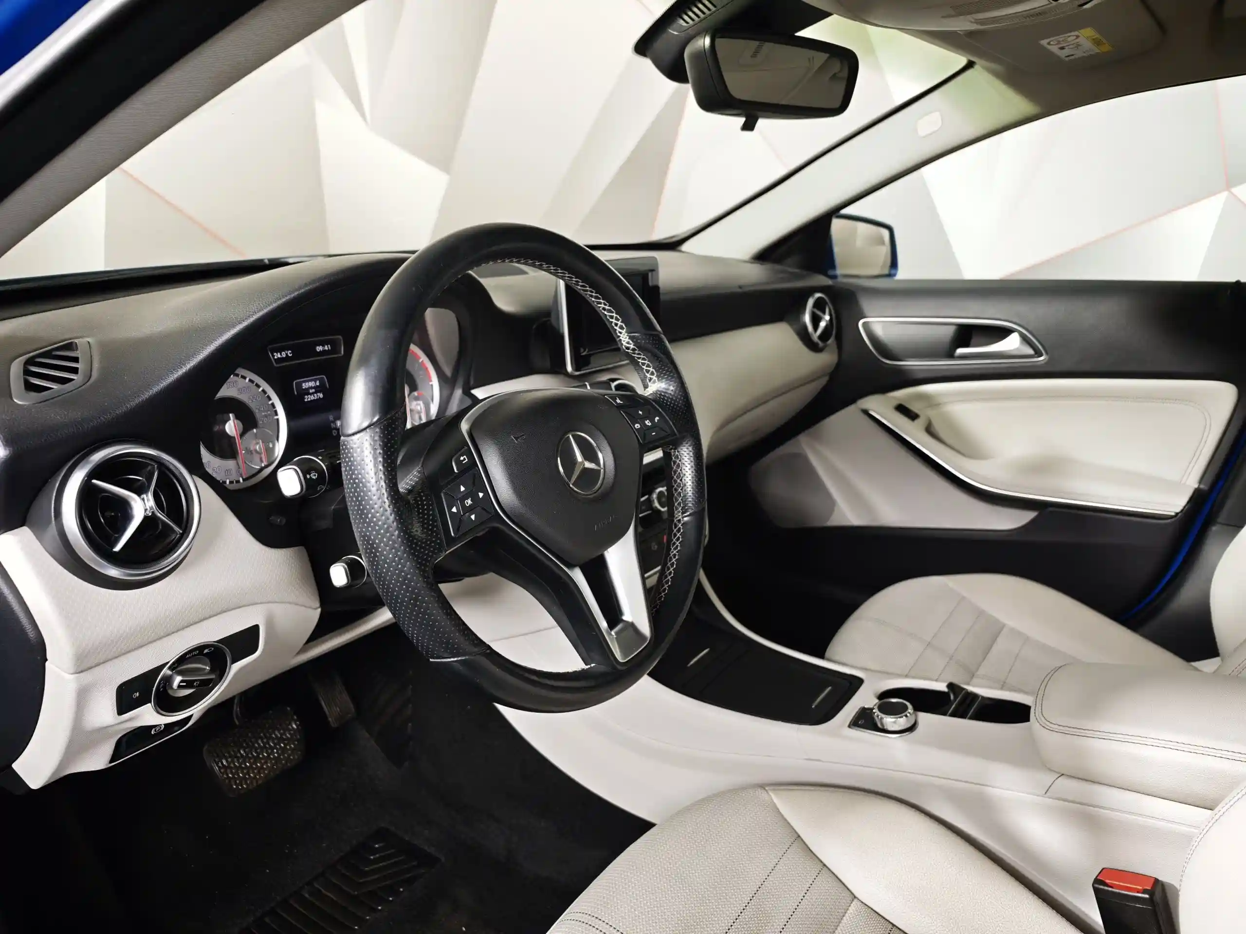 Mercedes-Benz A-Класс 2014