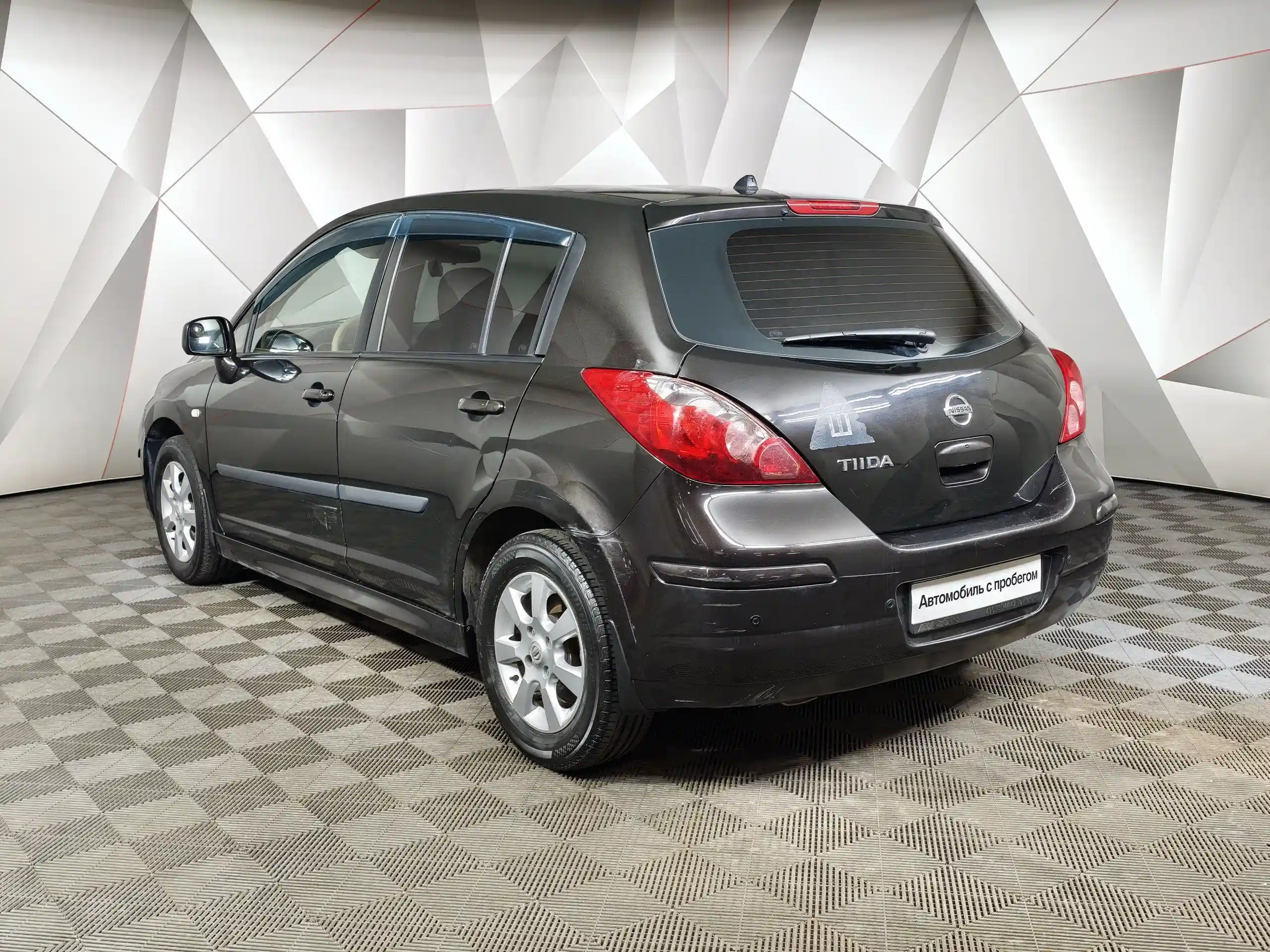 Nissan Tiida 2012