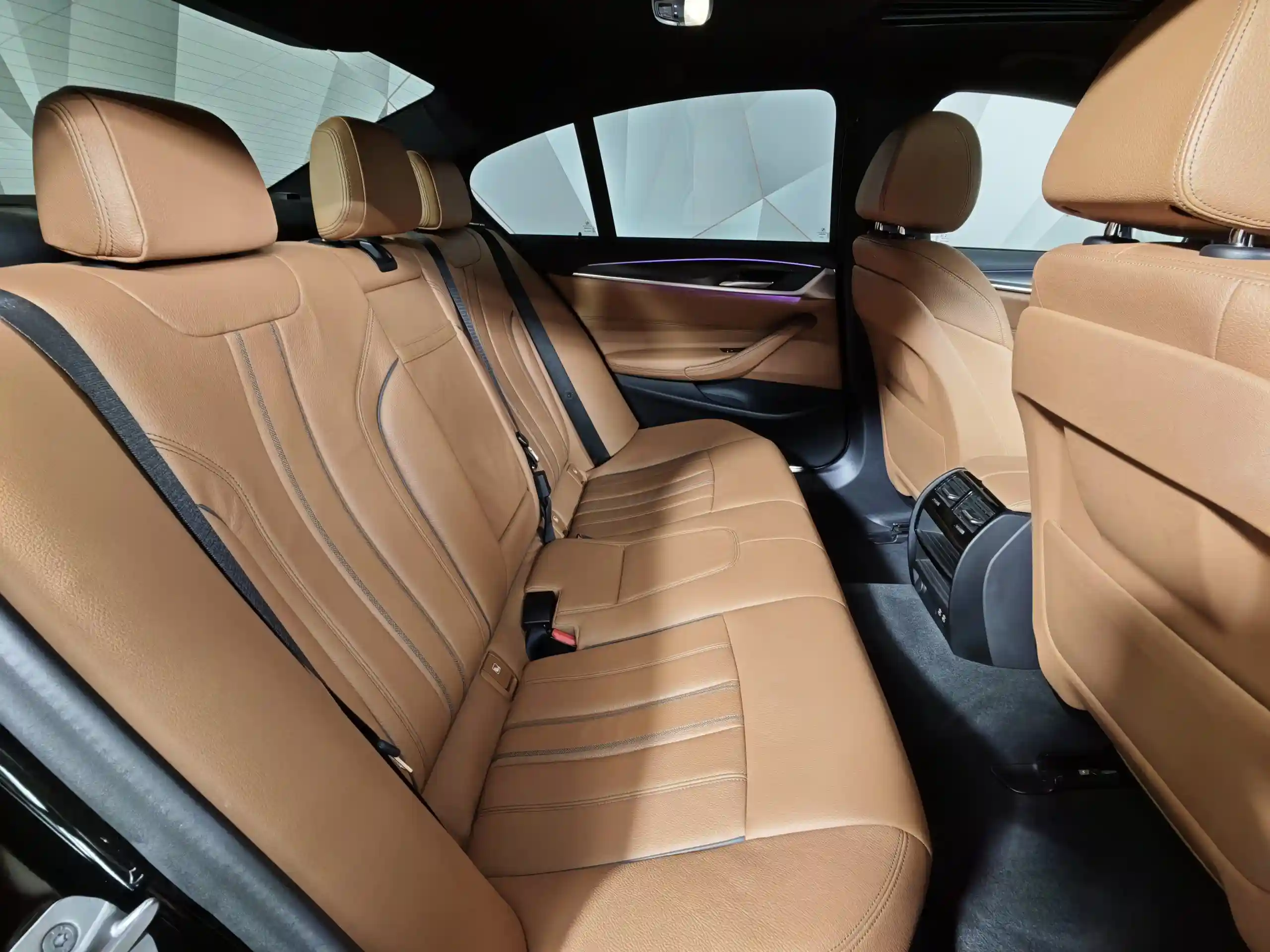 BMW 5 серия 2021