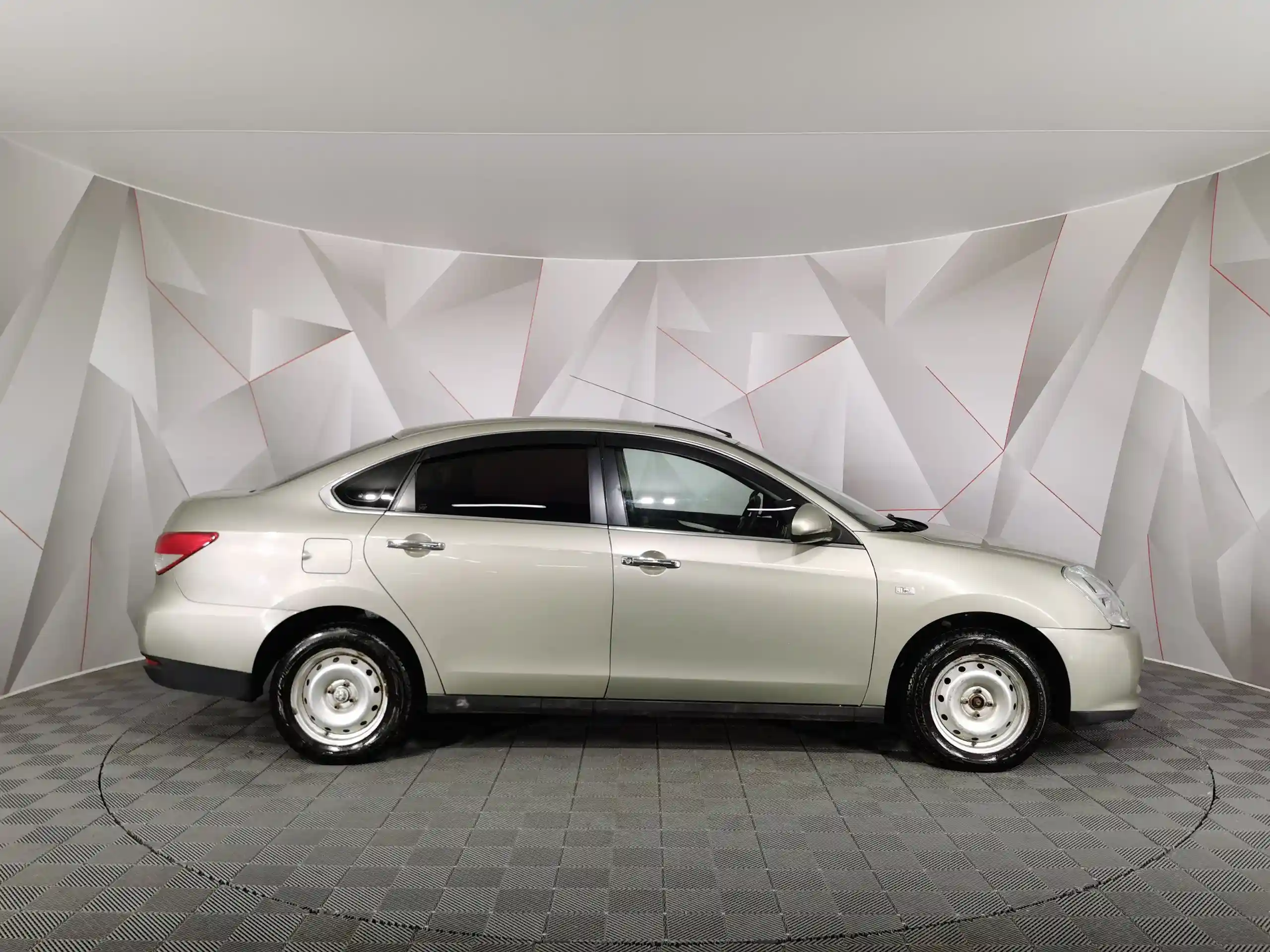 Nissan Almera 2014