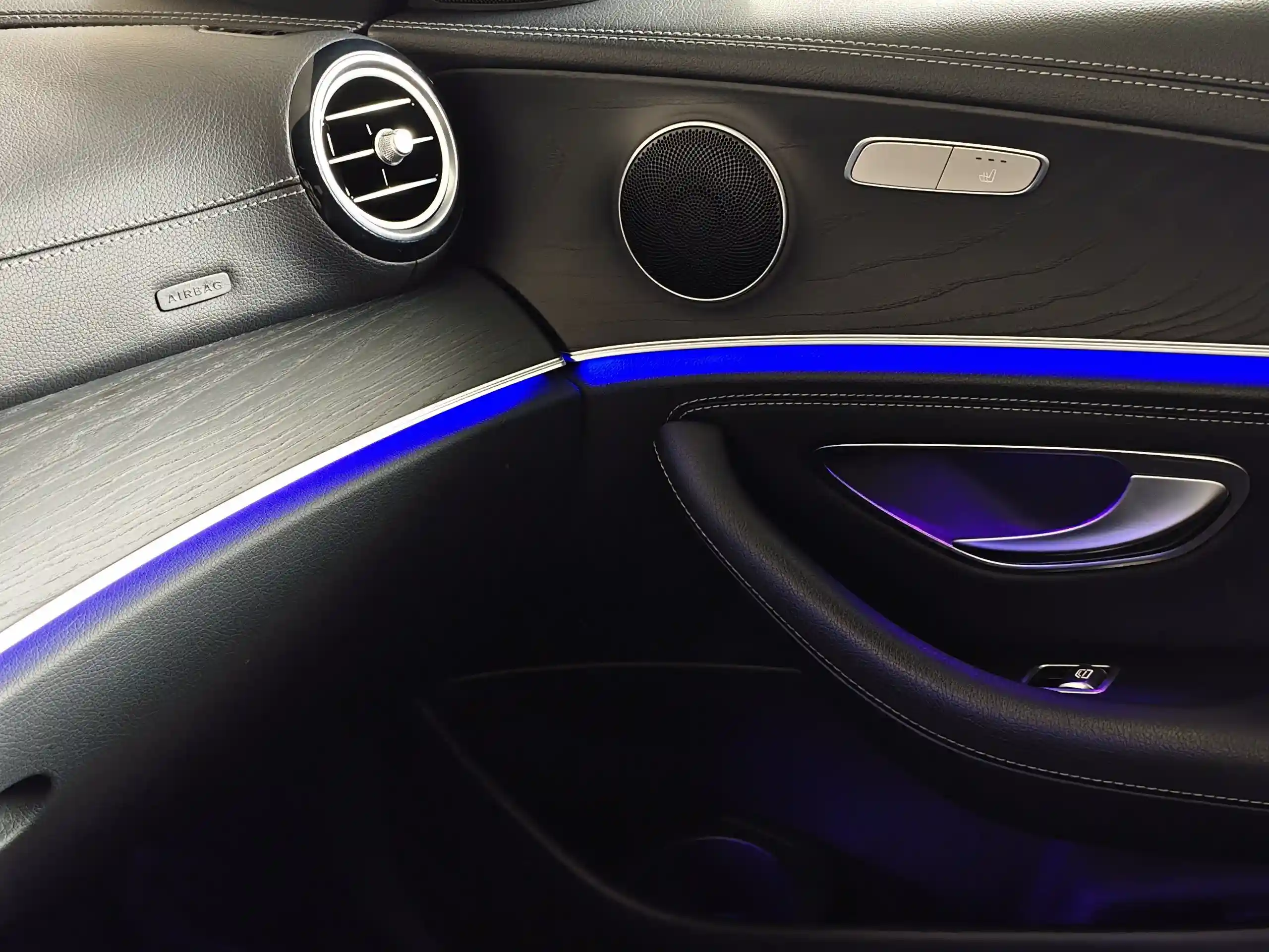 Mercedes-Benz E-Класс 2021
