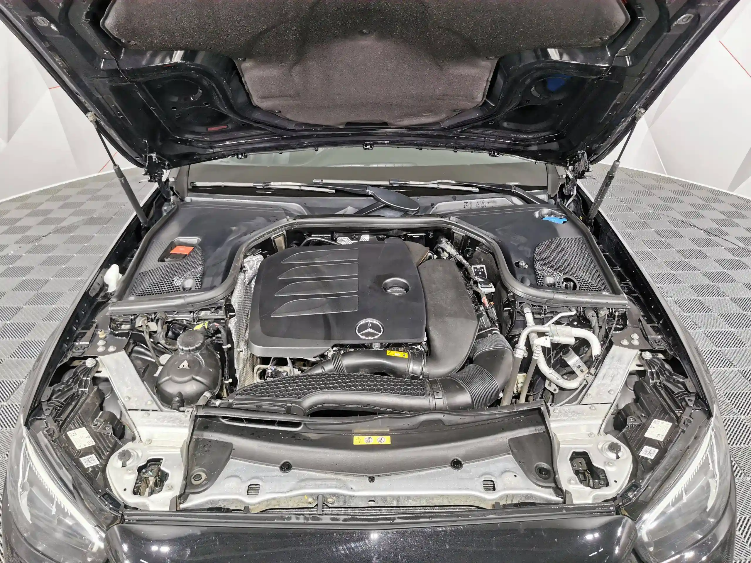 Mercedes-Benz E-Класс 2021