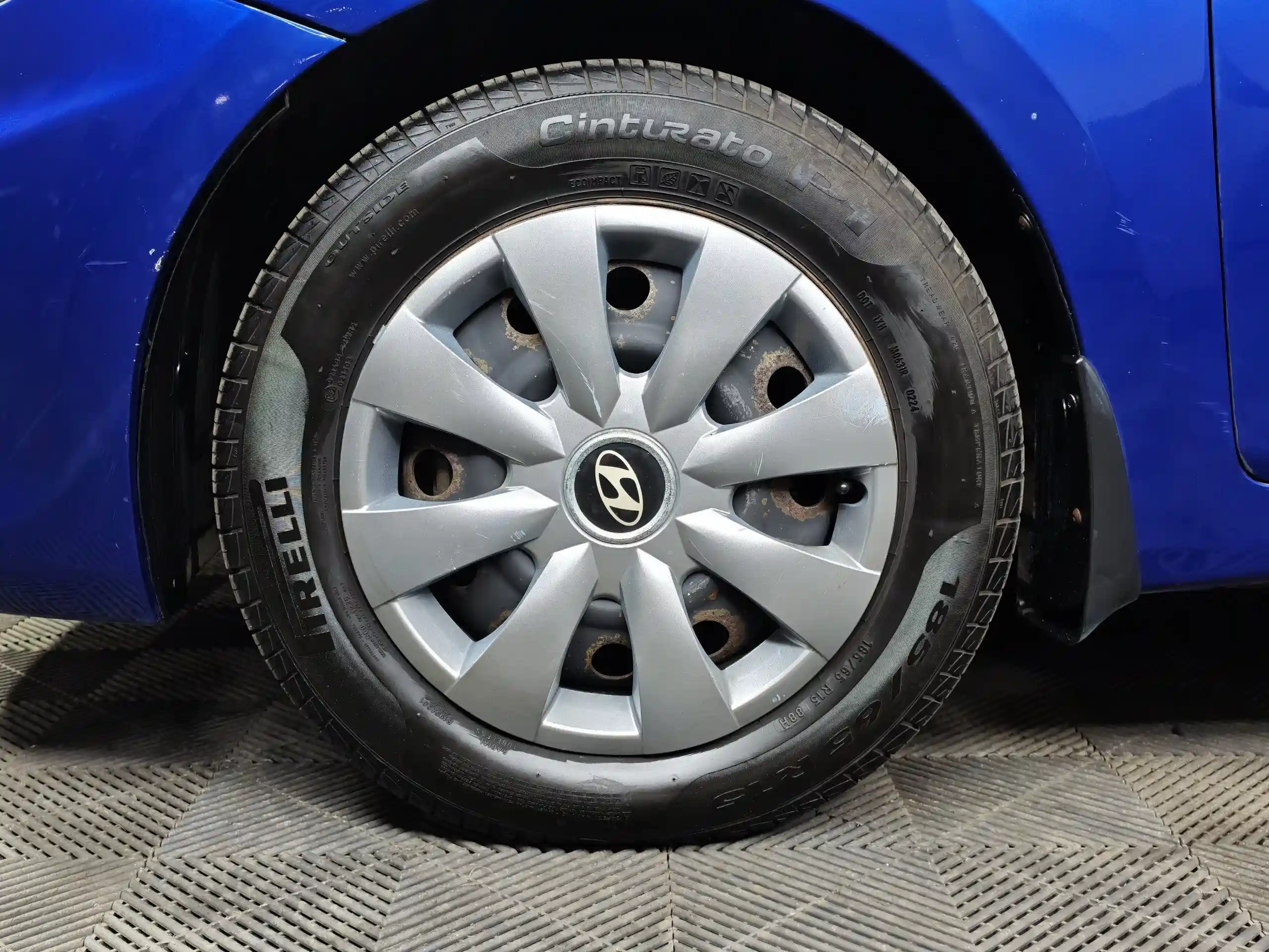 Hyundai Solaris 2012