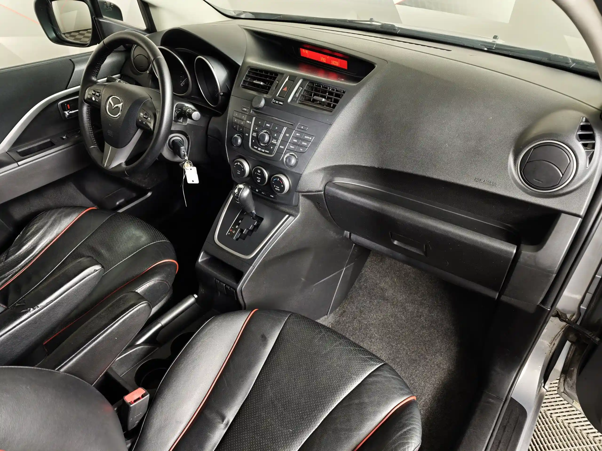 Mazda 5 2011