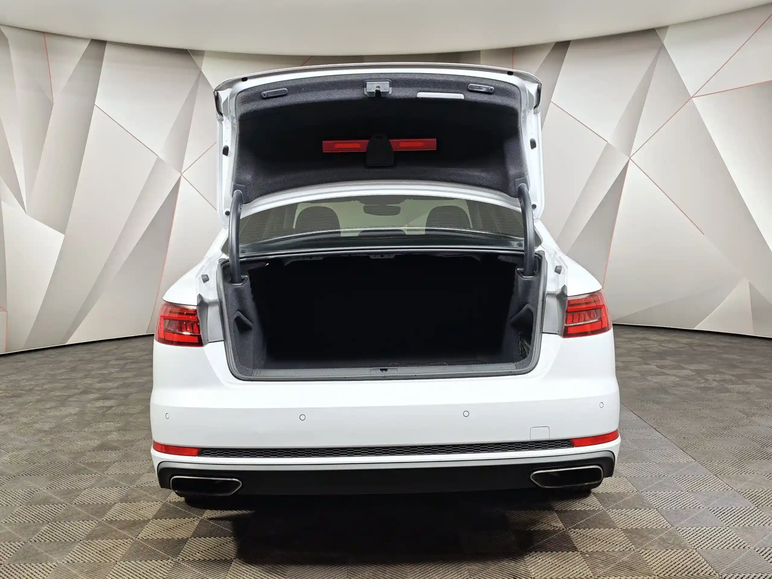 Audi A4 2019