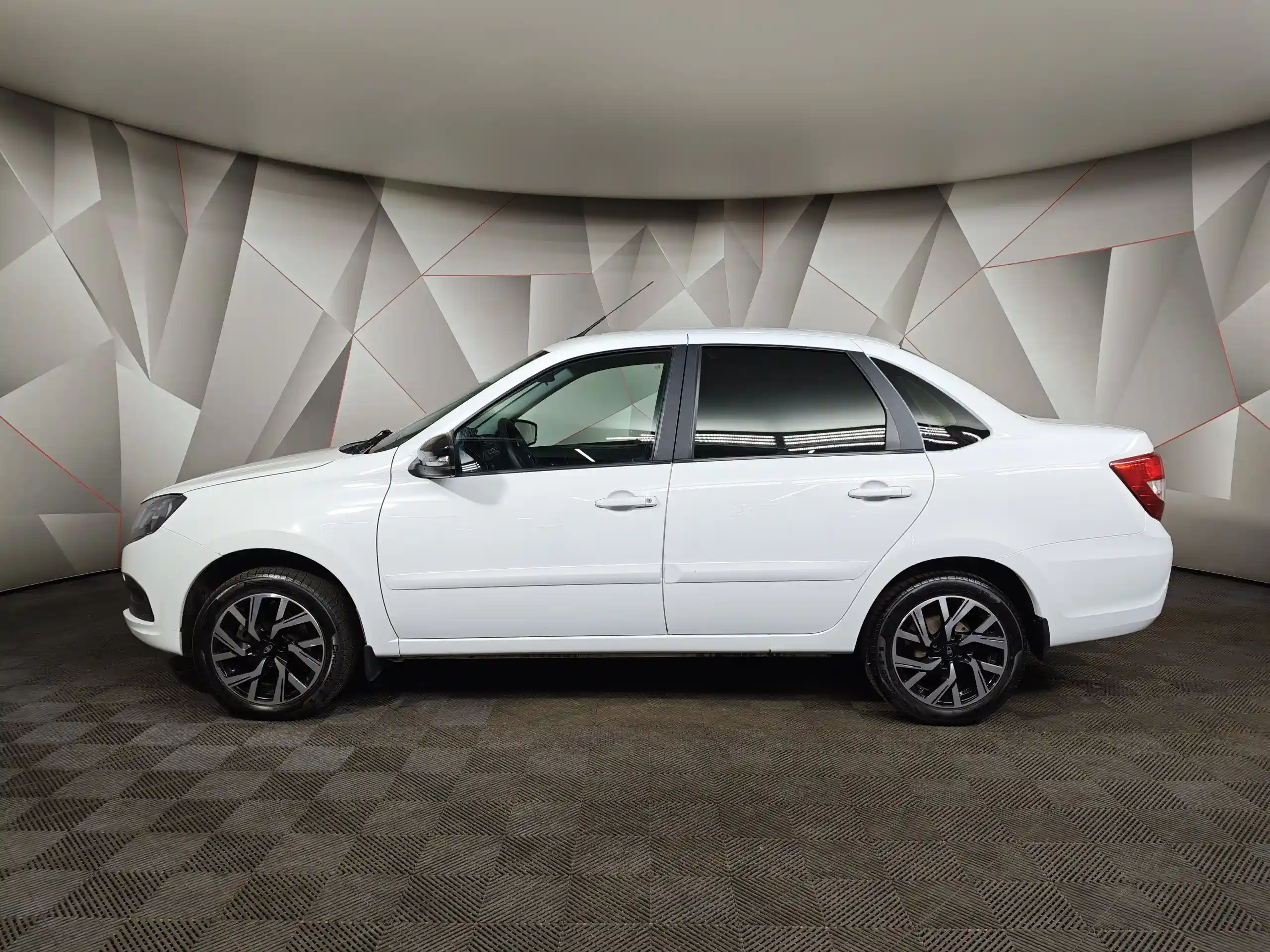 ВАЗ (Lada) Granta 2022