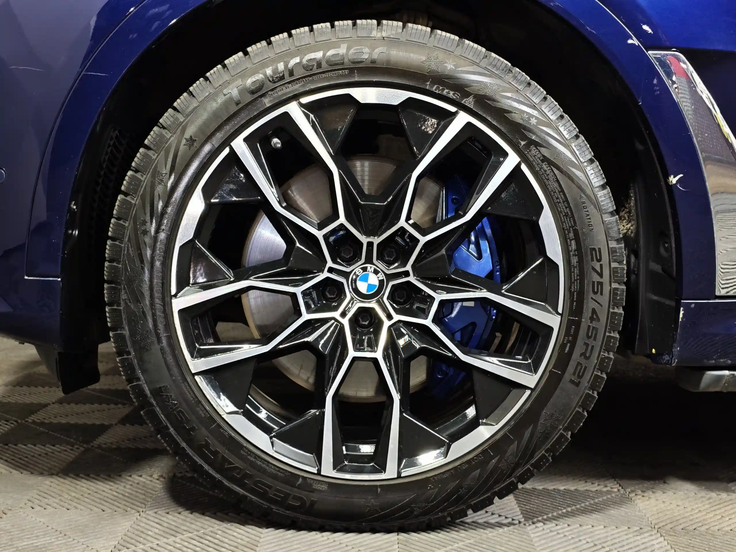 BMW X7 2021