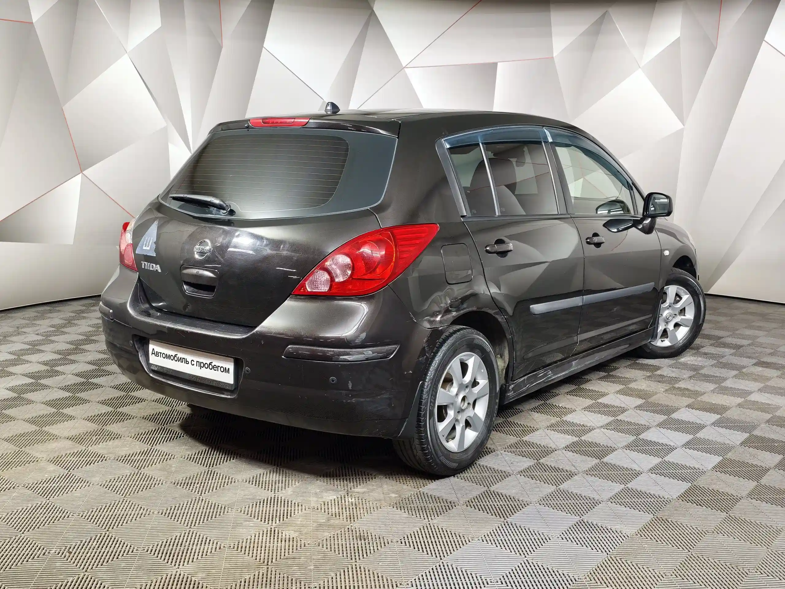 Nissan Tiida 2012