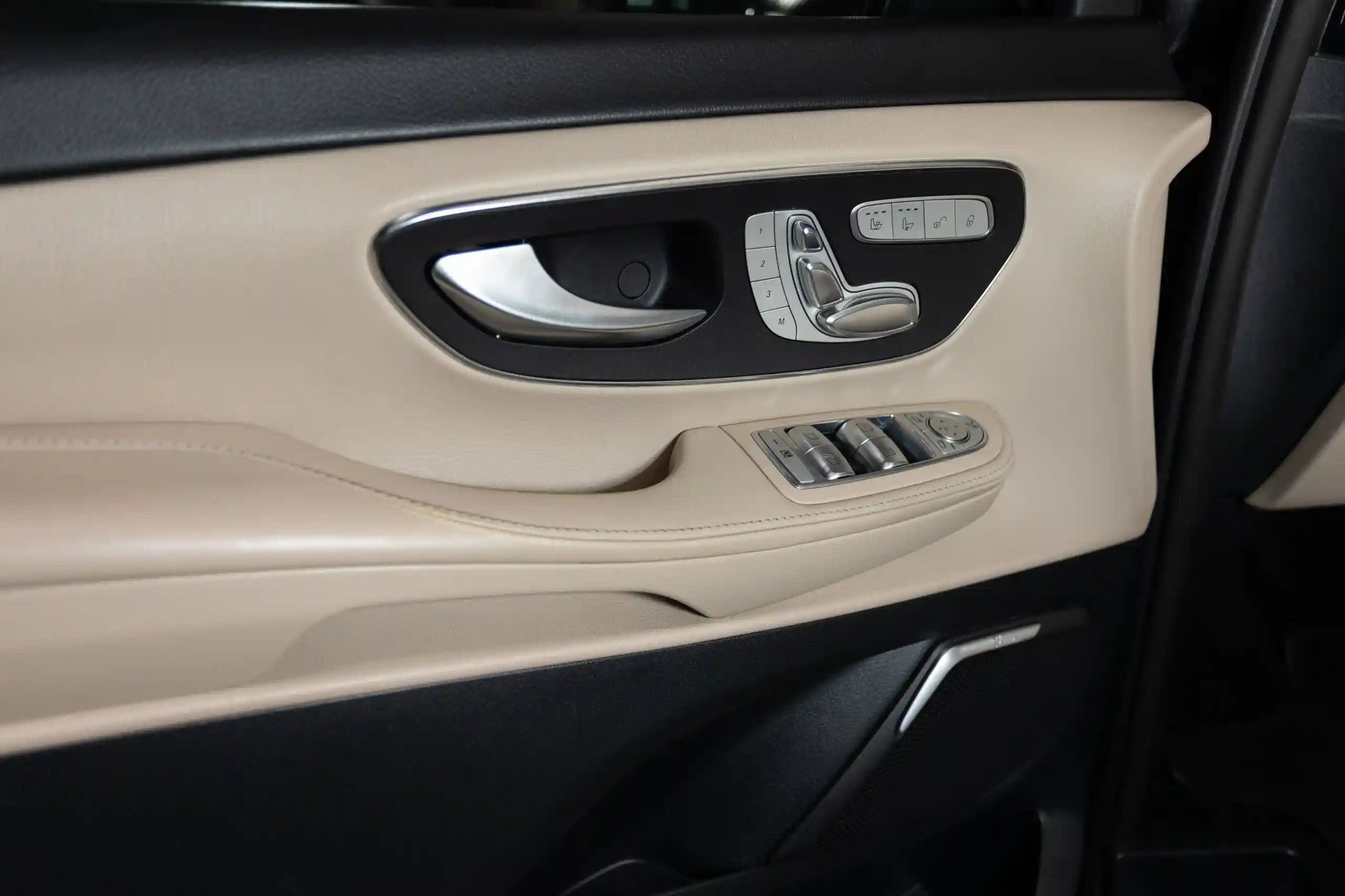 Mercedes-Benz V-Класс 2021
