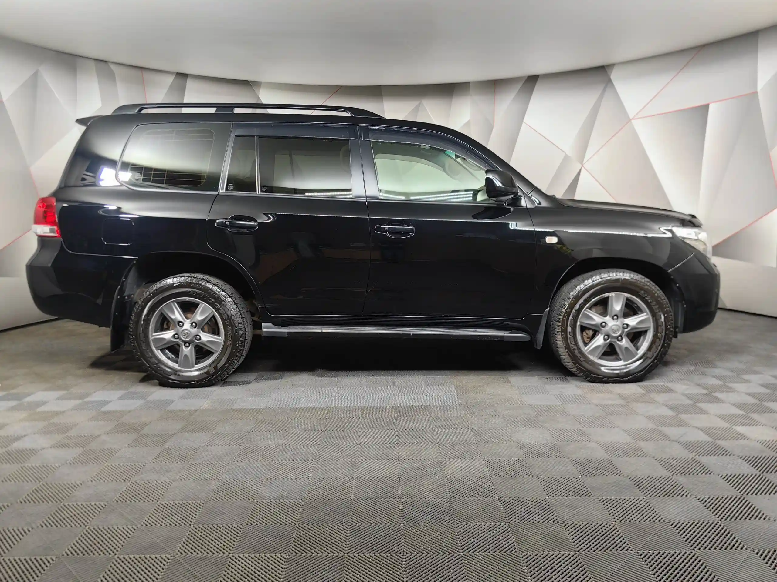 Toyota Land Cruiser 2011