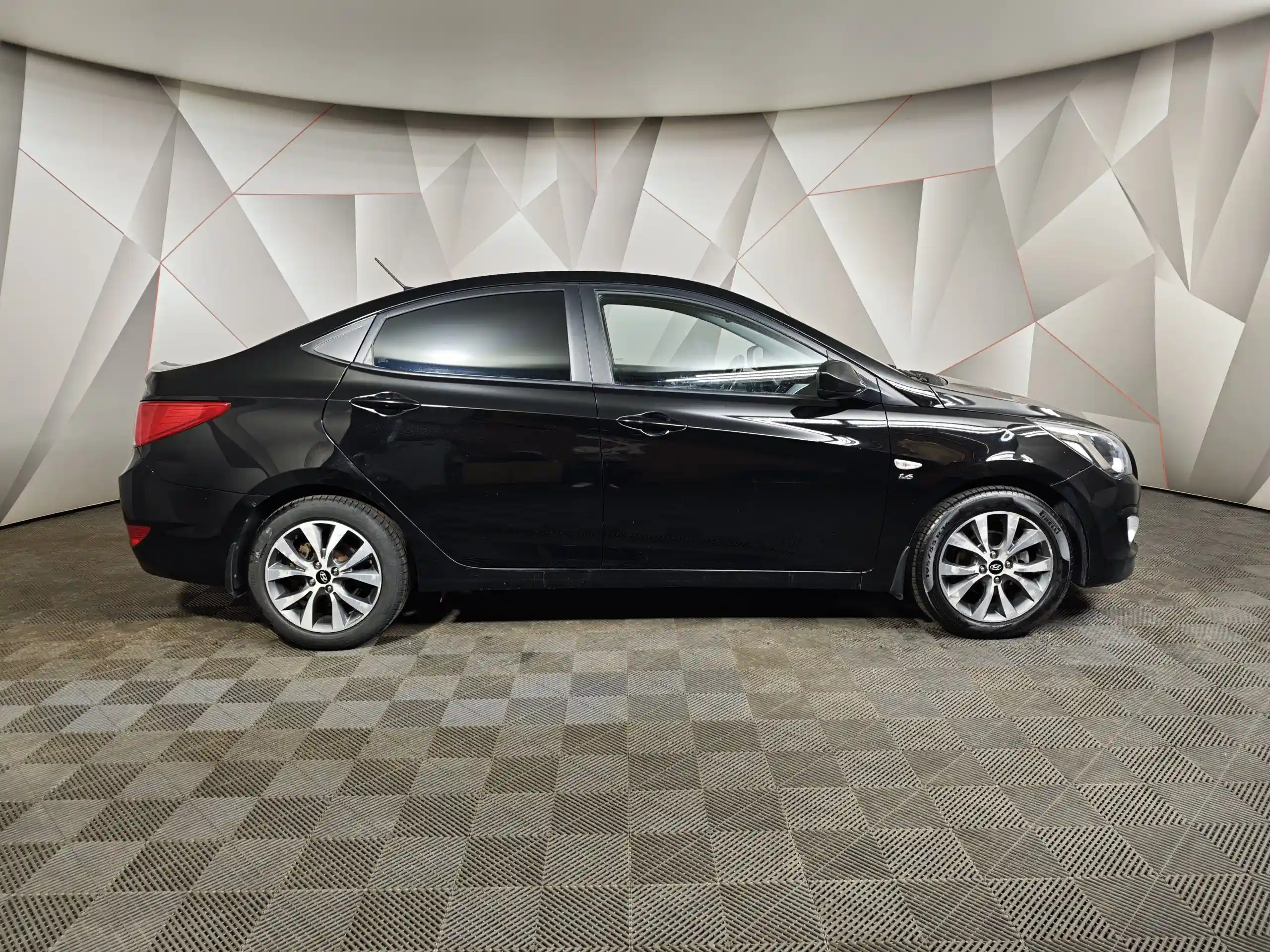 Hyundai Solaris 2016
