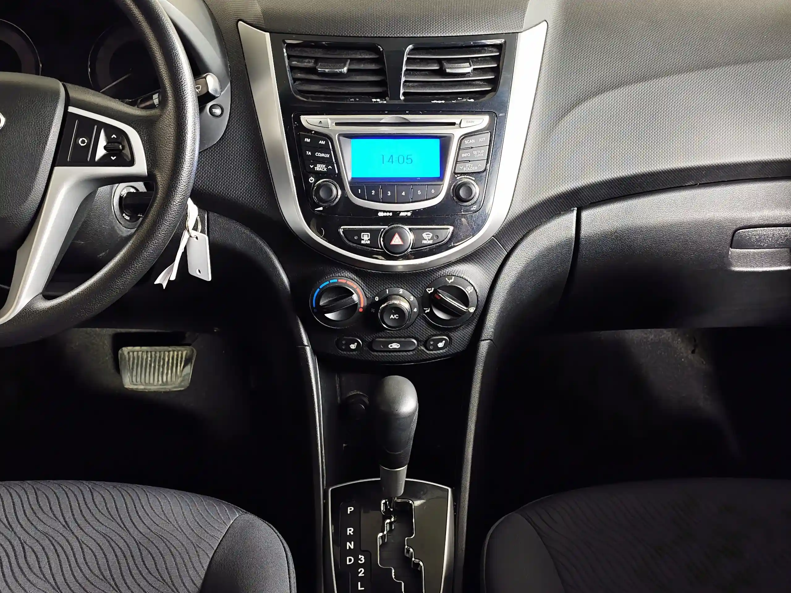 Hyundai Solaris 2012