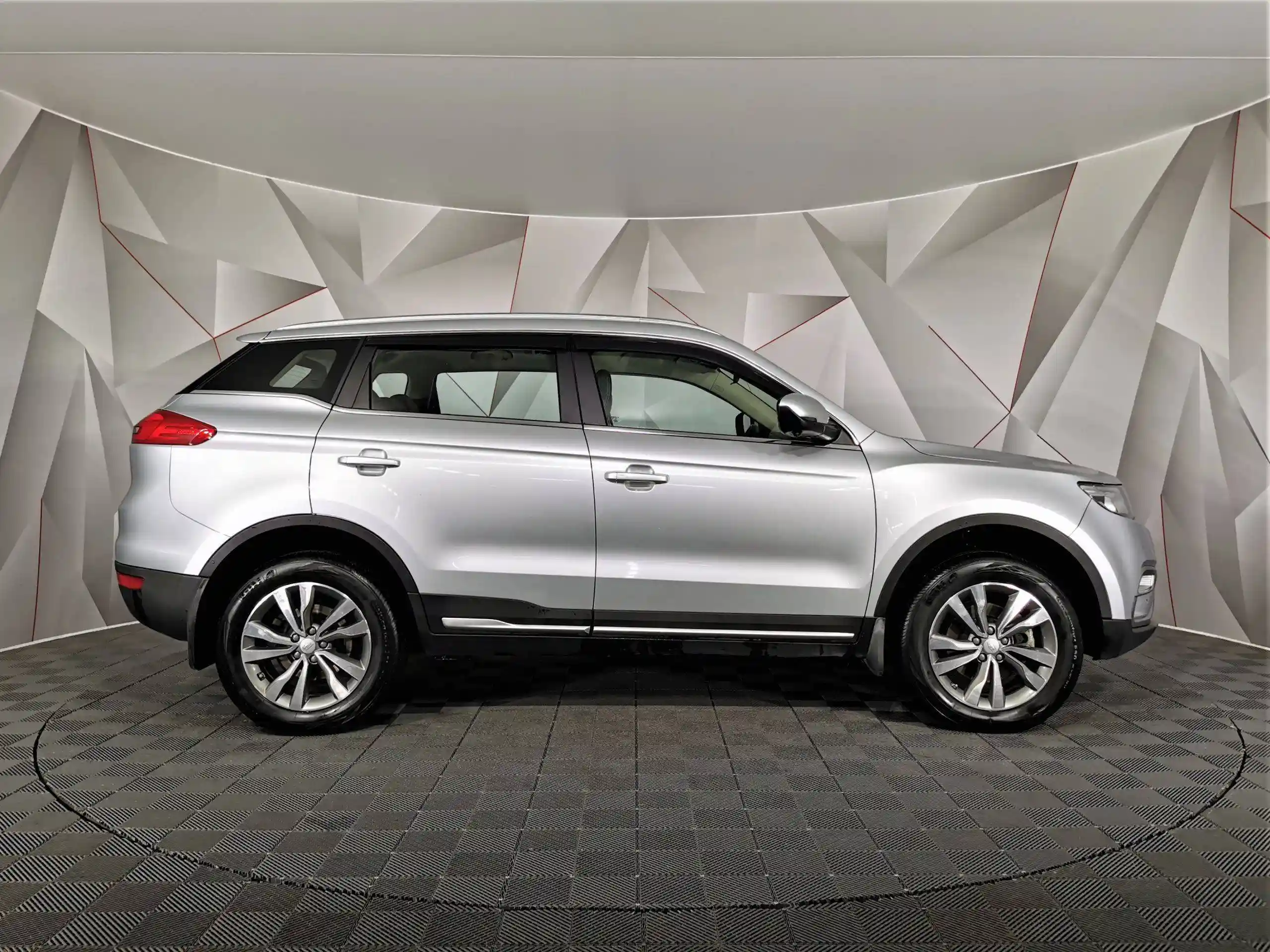 Geely Atlas 2021