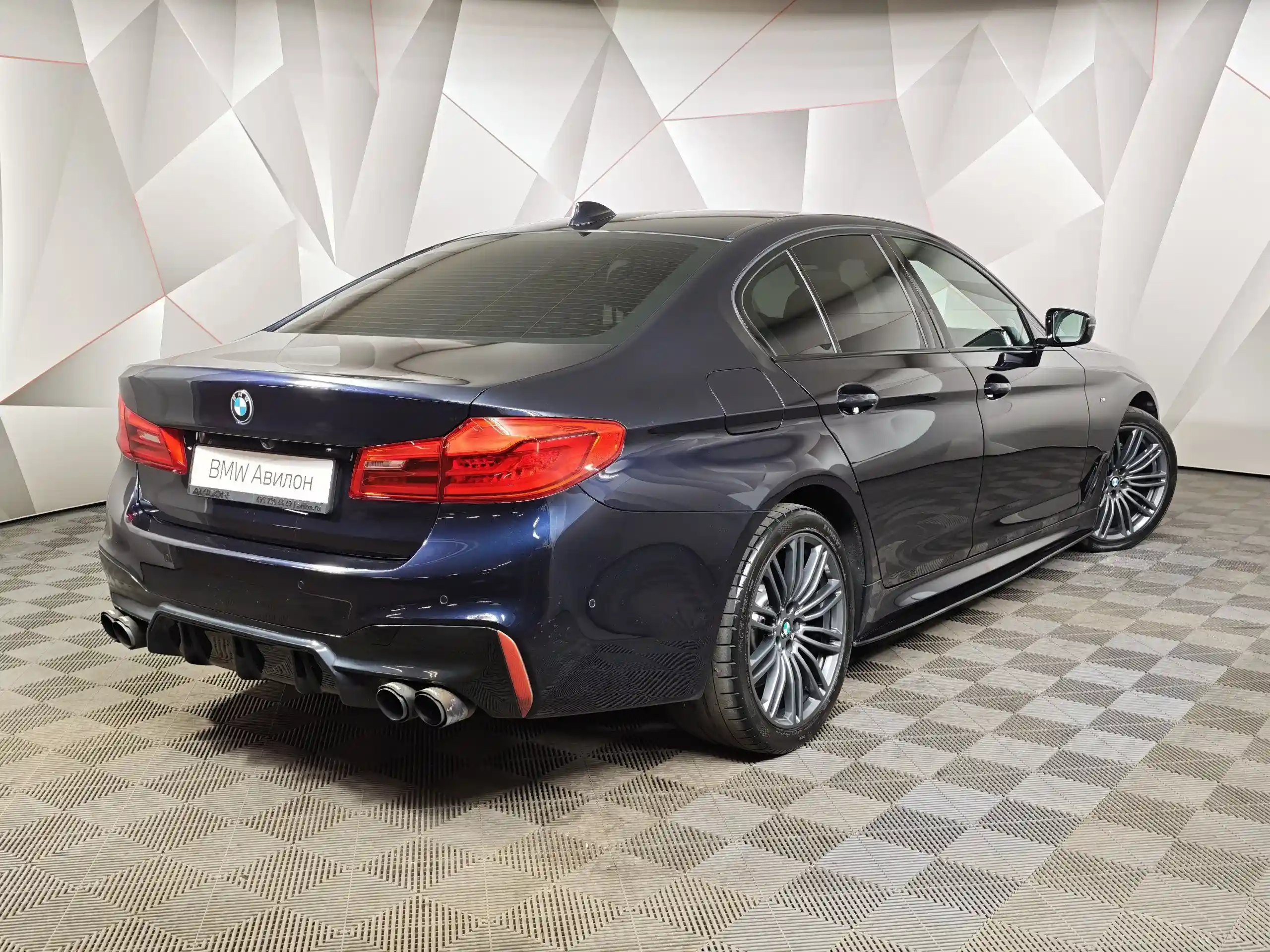 BMW 5 серия 2019