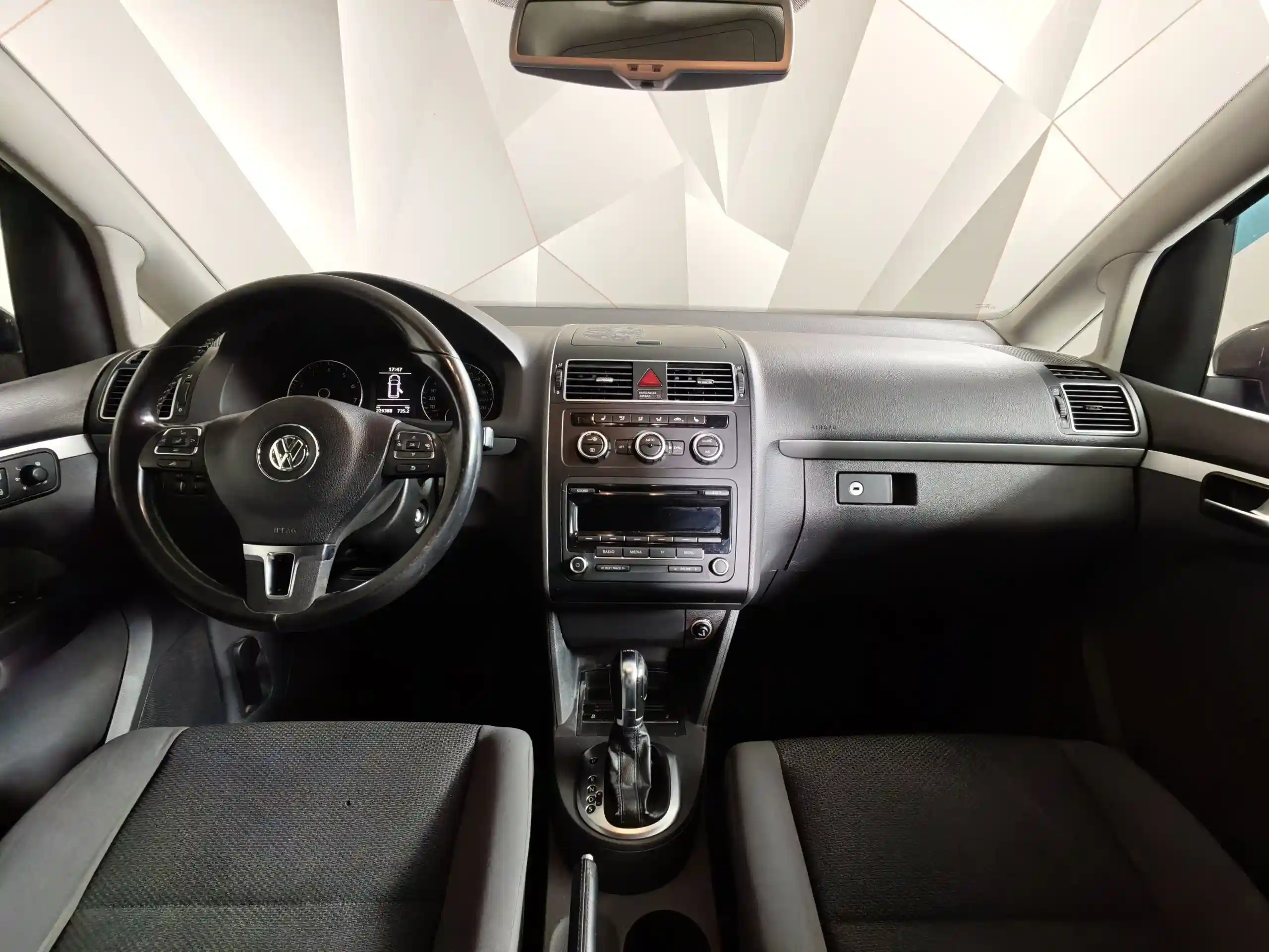 Volkswagen Touran 2012