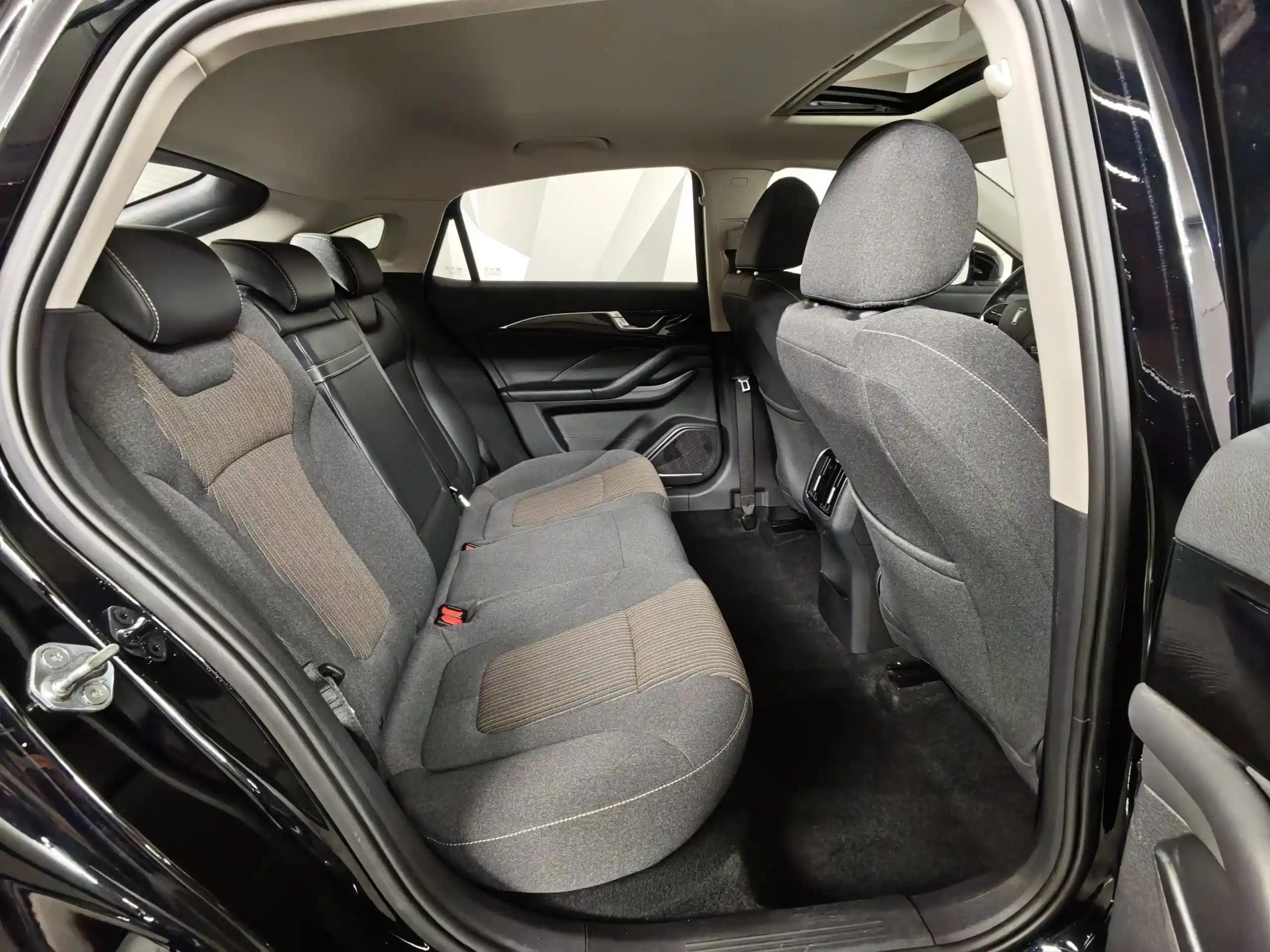 FAW Bestune B70 2023