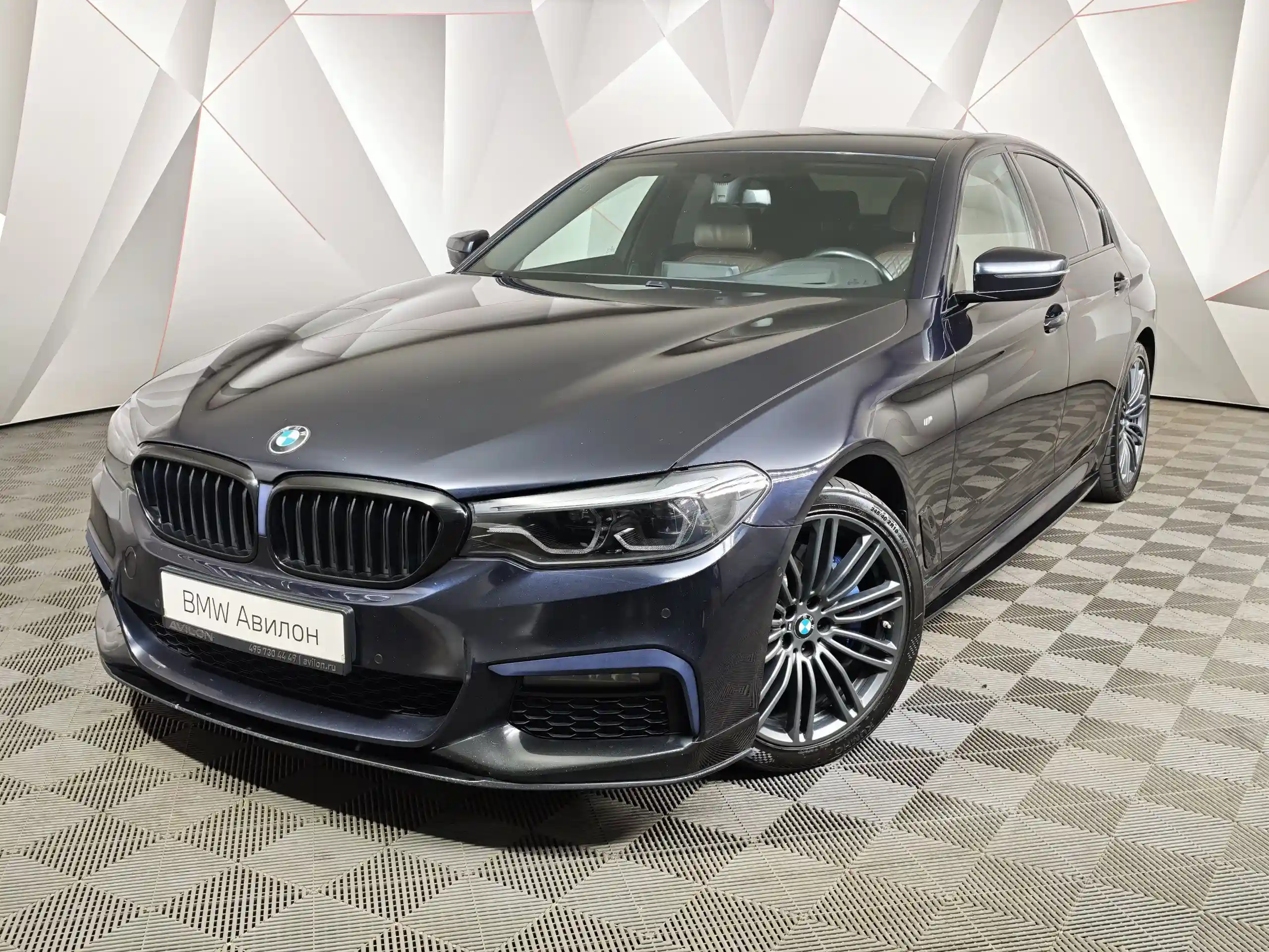 BMW 5 серия 2019