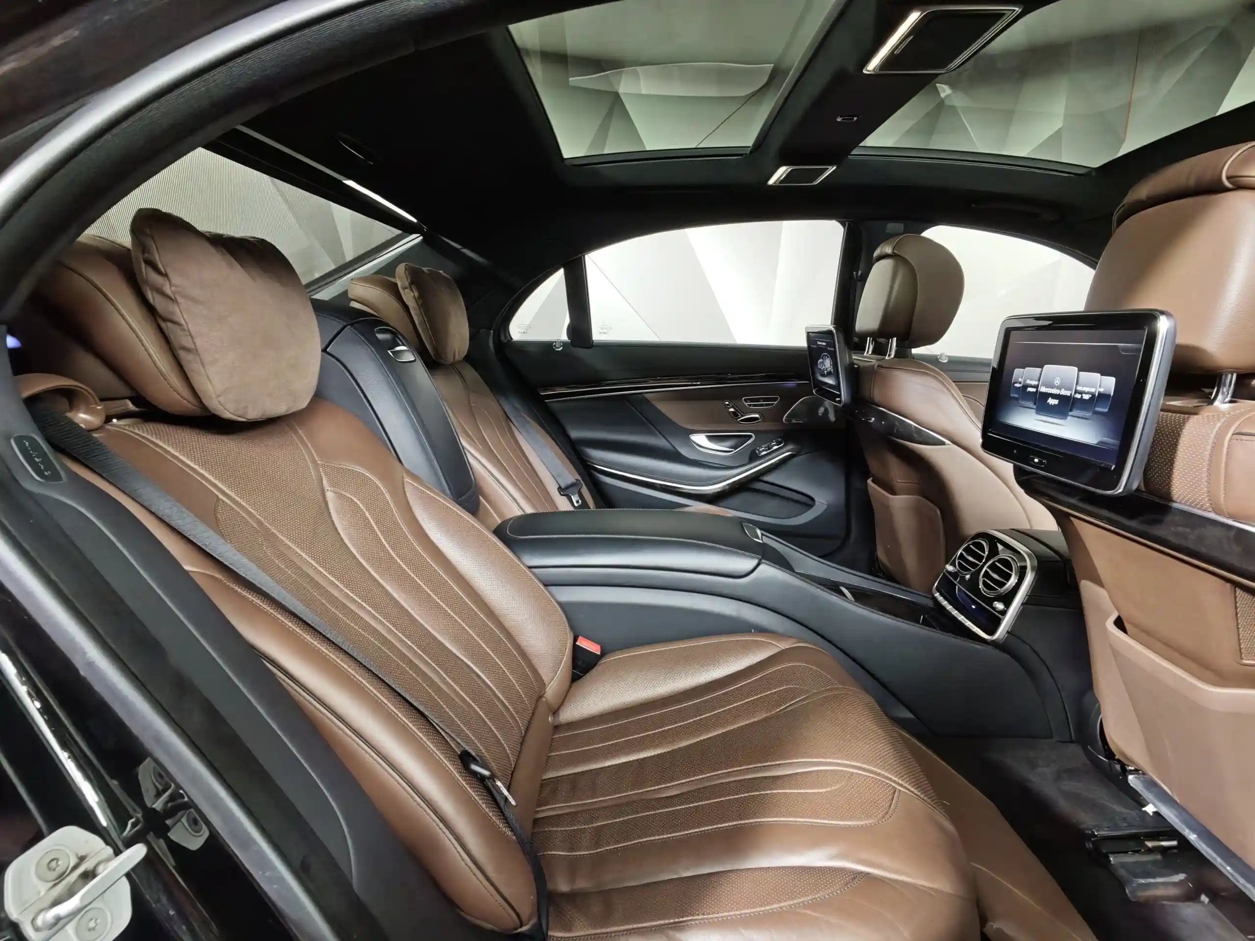 Mercedes-Benz S-Класс 2016