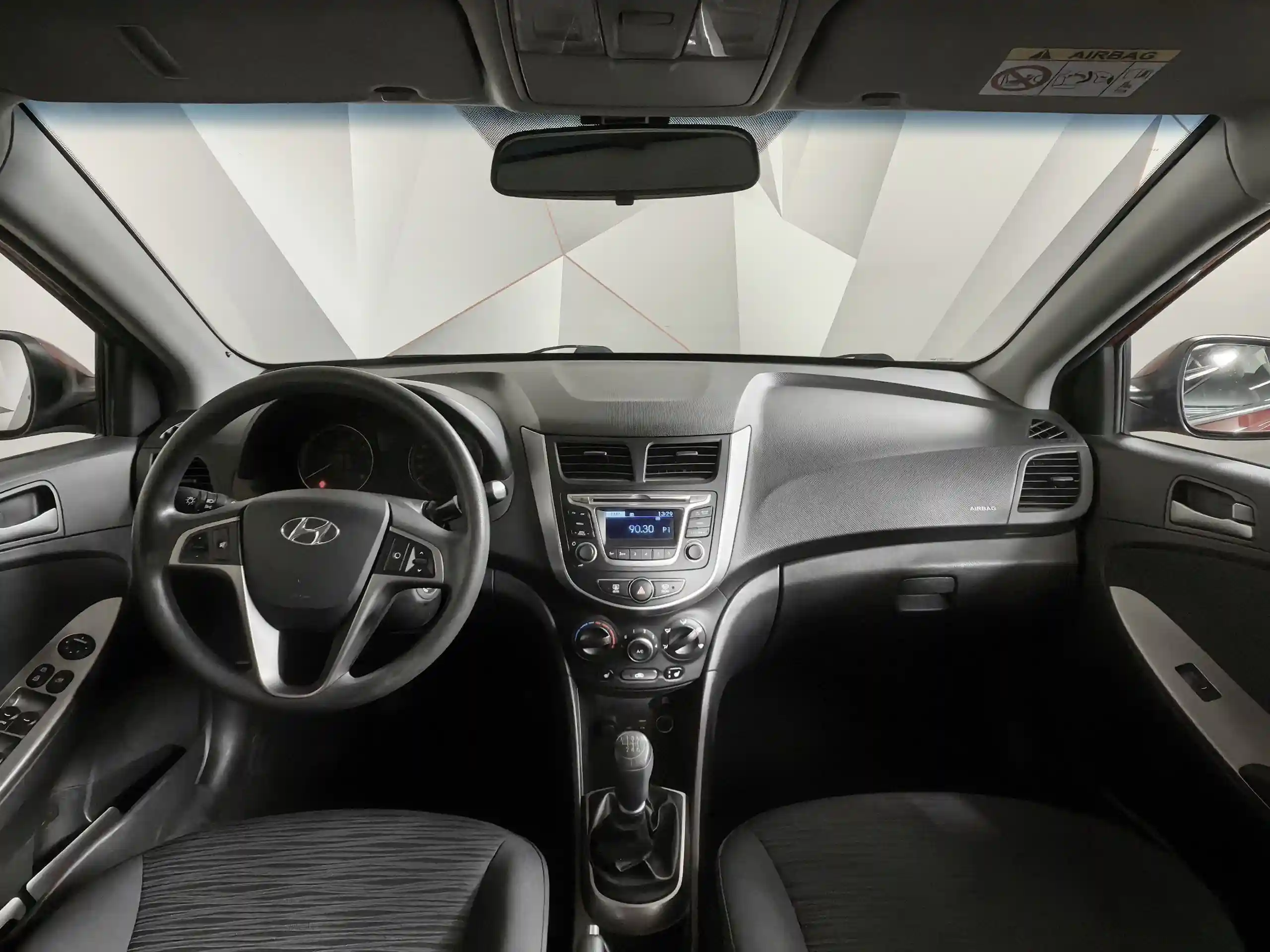 Hyundai Solaris 2014