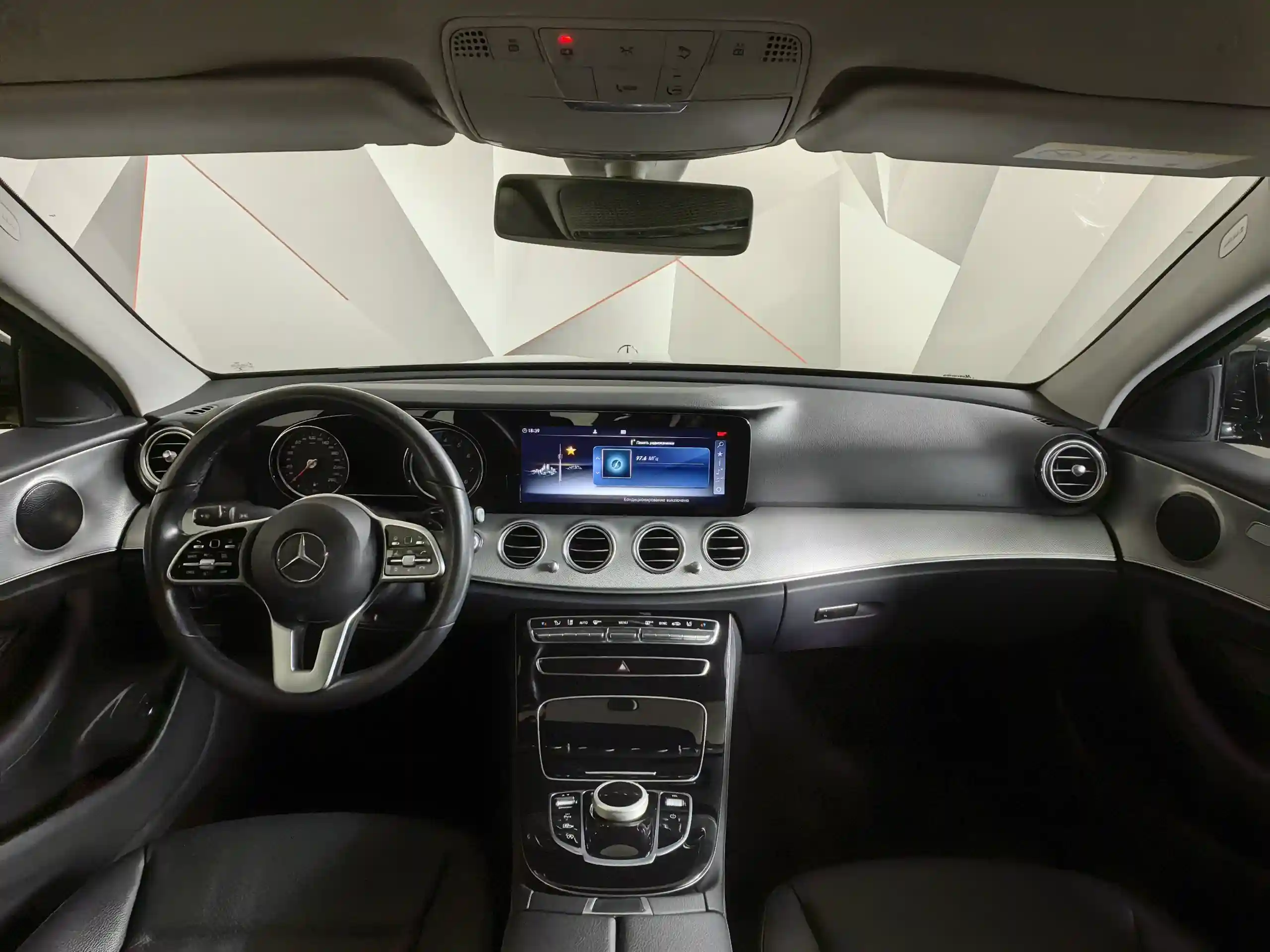Mercedes-Benz E-Класс 2020