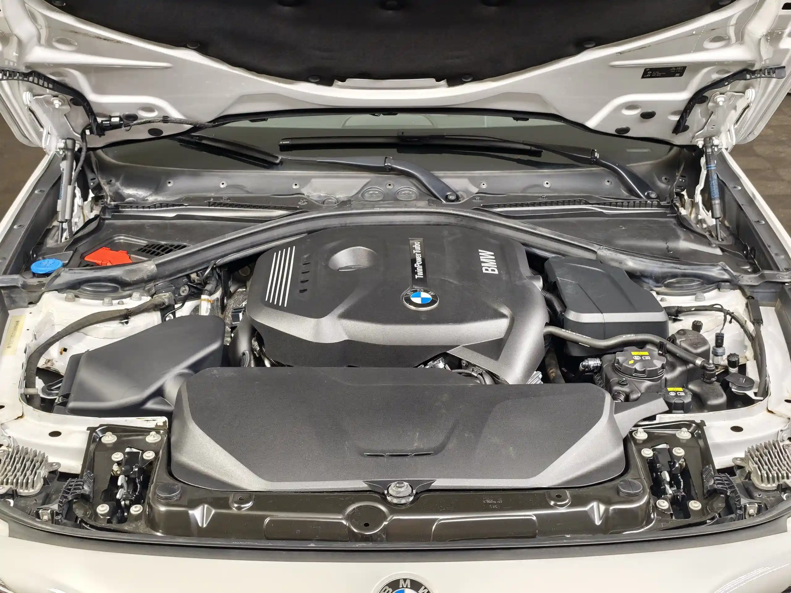 BMW 3 серия 2019