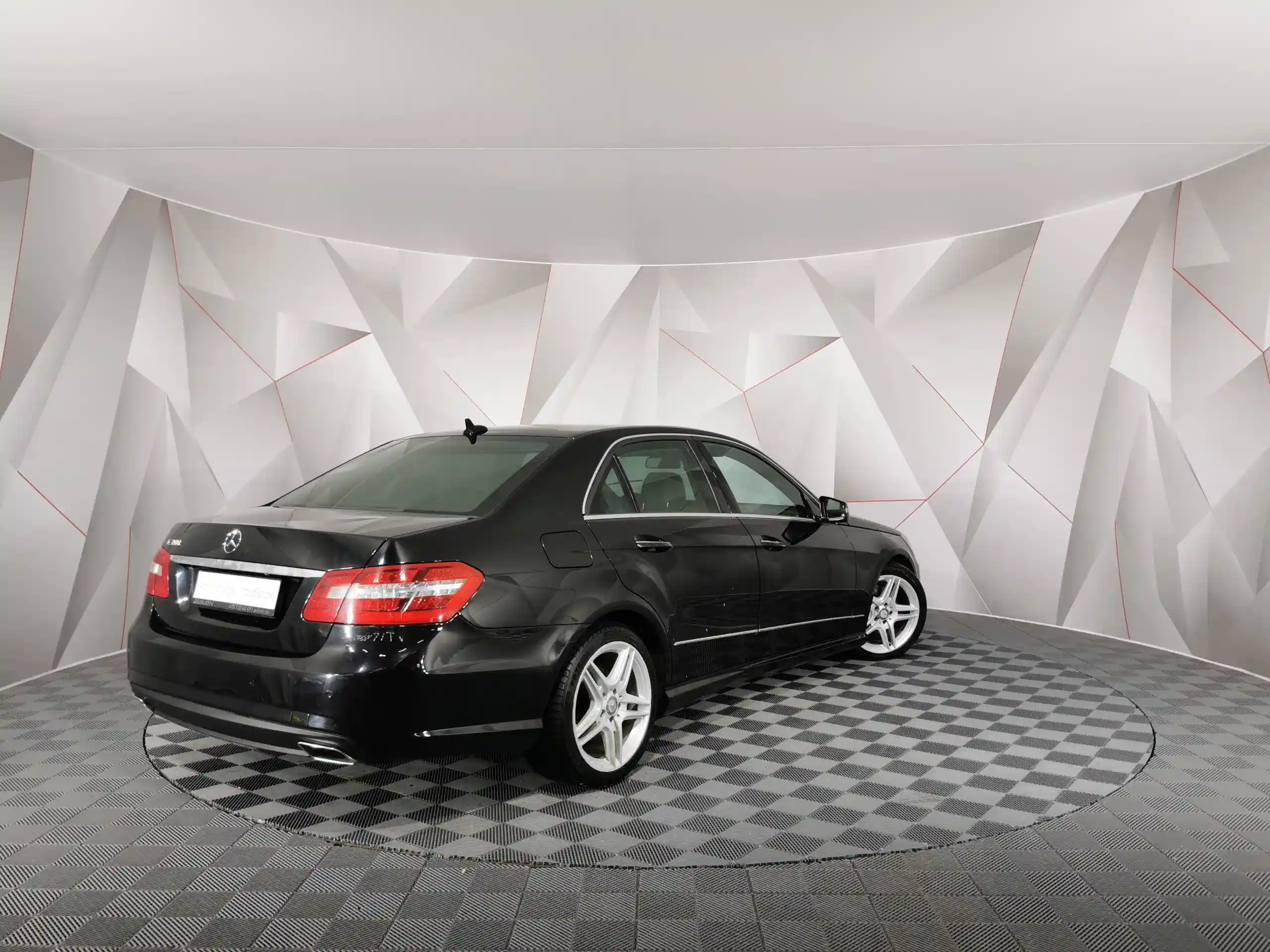 Mercedes-Benz E-Класс 2012