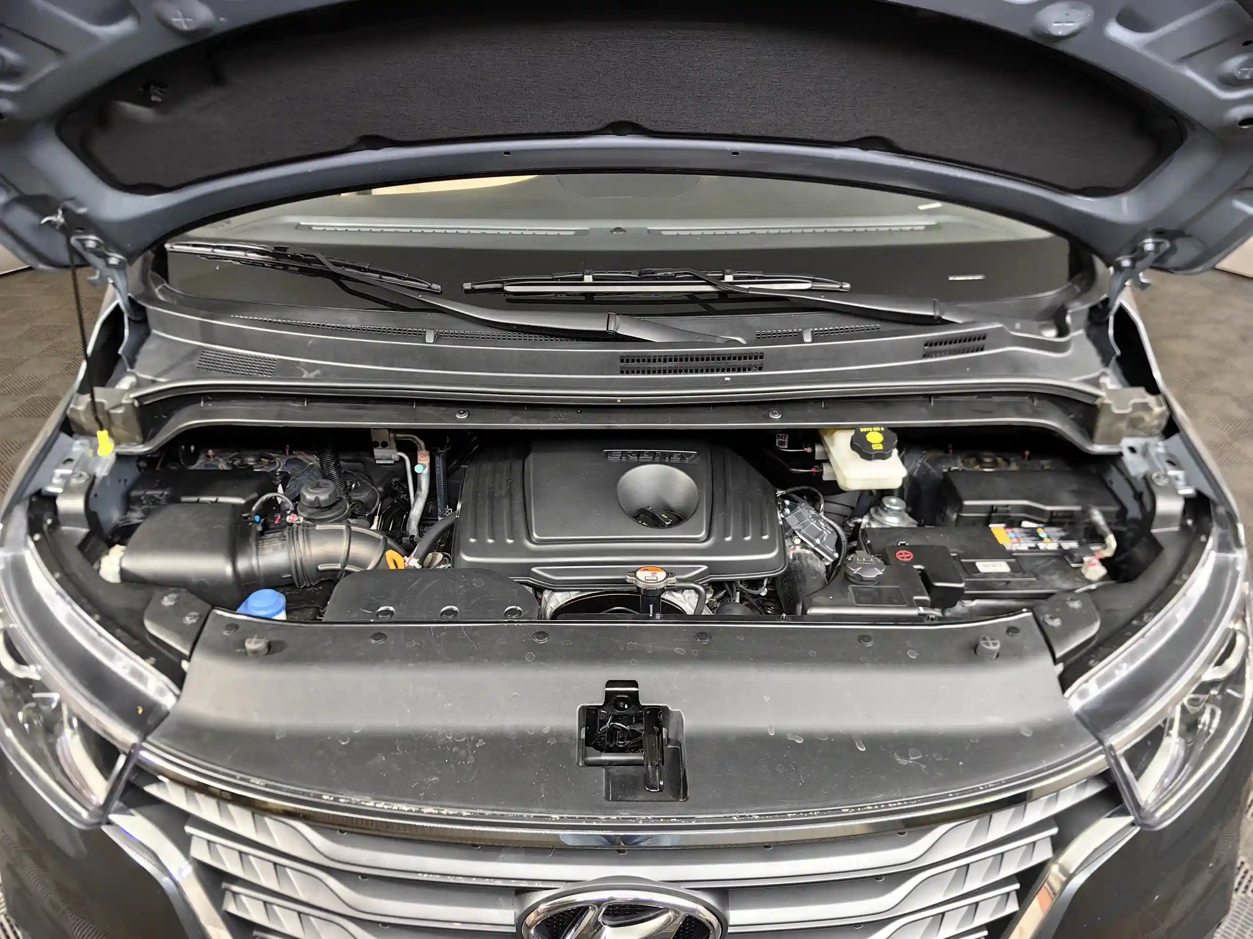 Hyundai H-1 2021