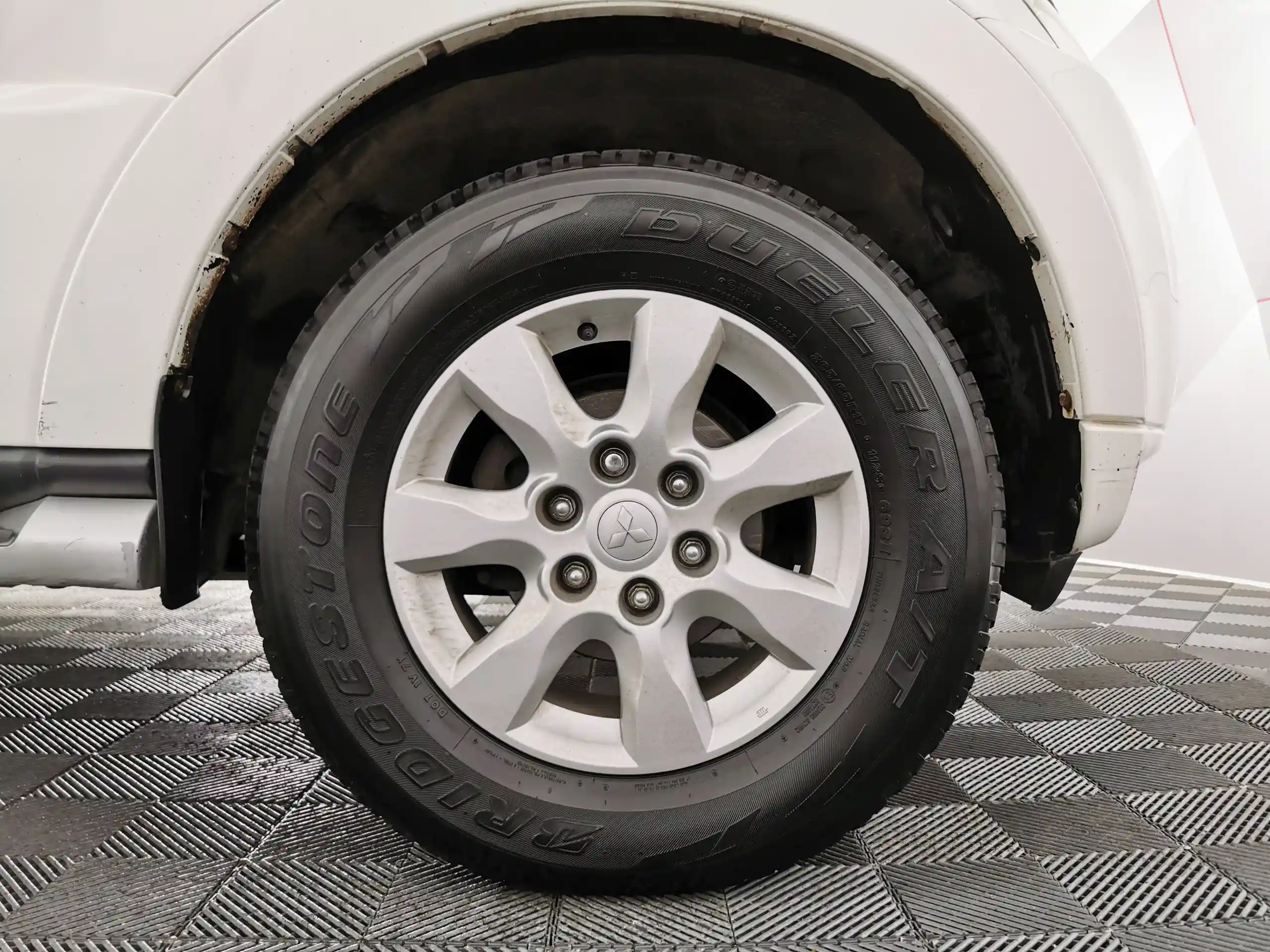 Mitsubishi Pajero 2011