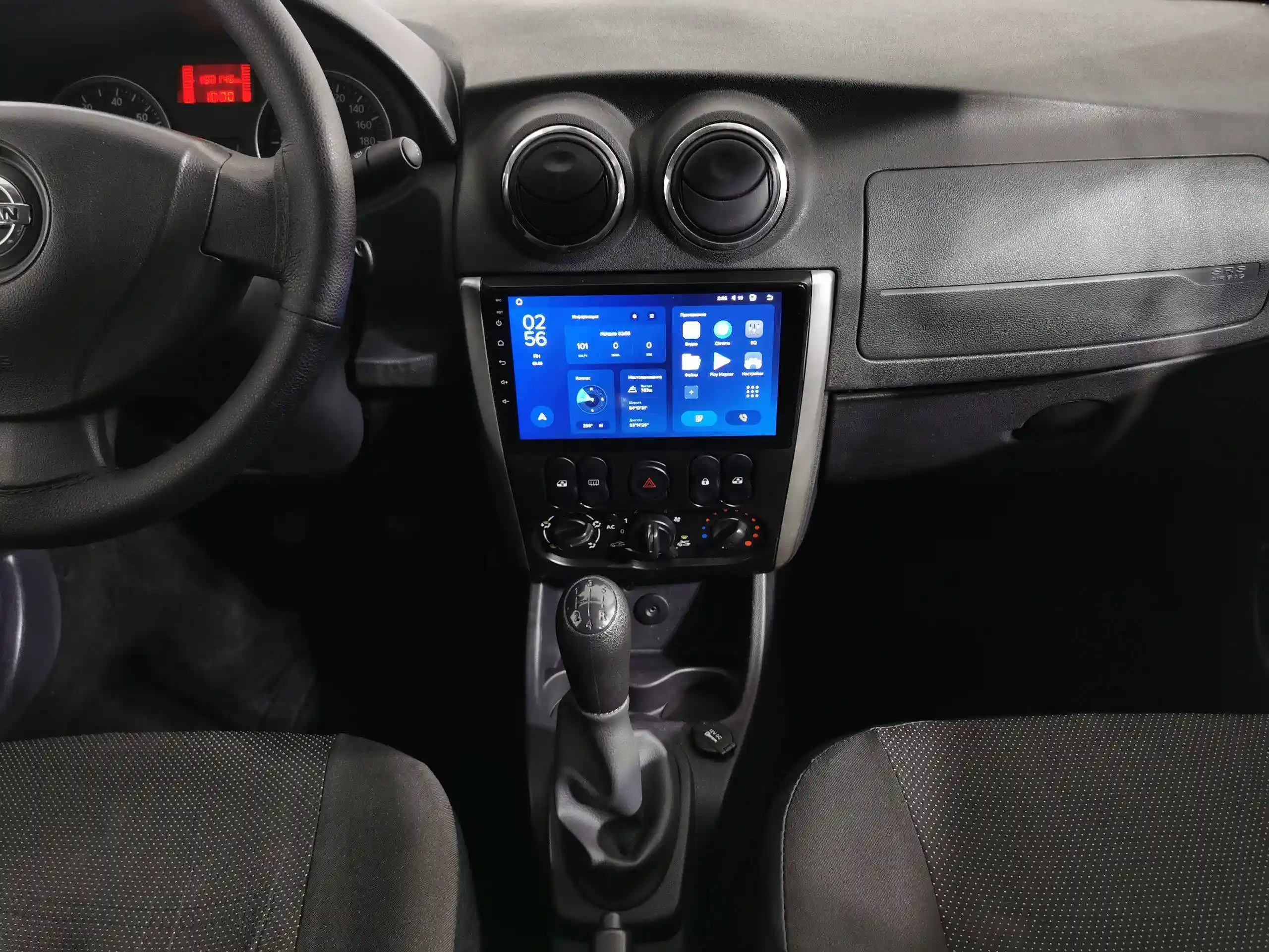 Nissan Almera 2014