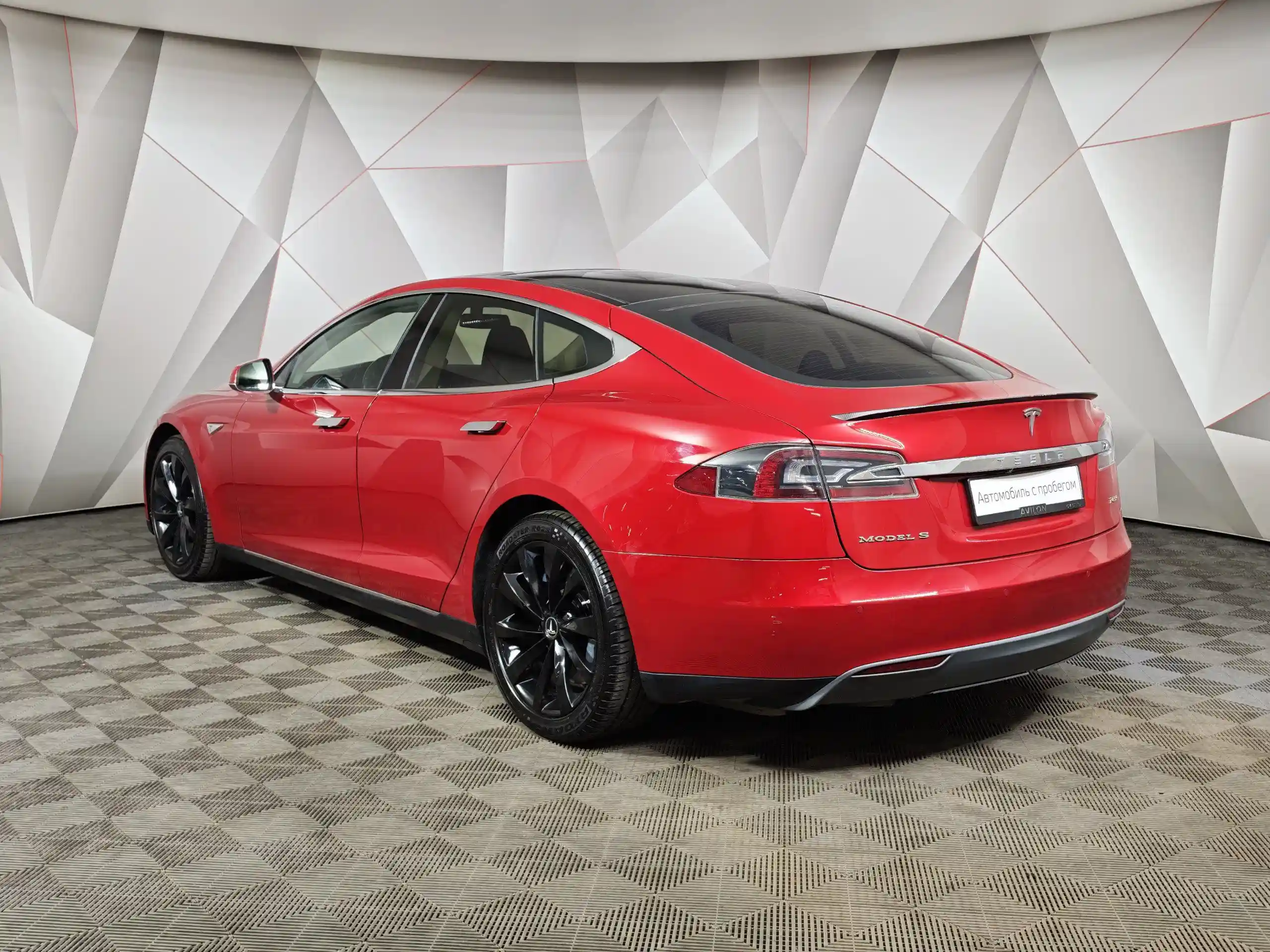 Tesla Model S 2014