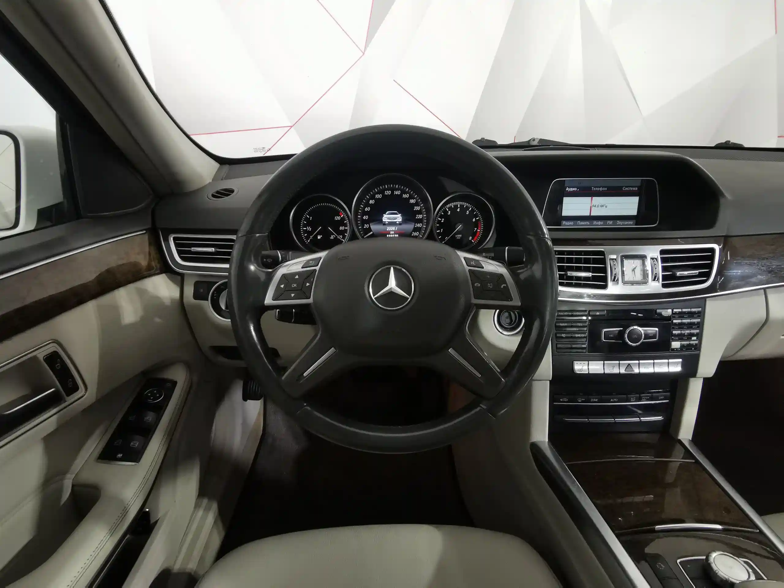 Mercedes-Benz E-Класс 2014