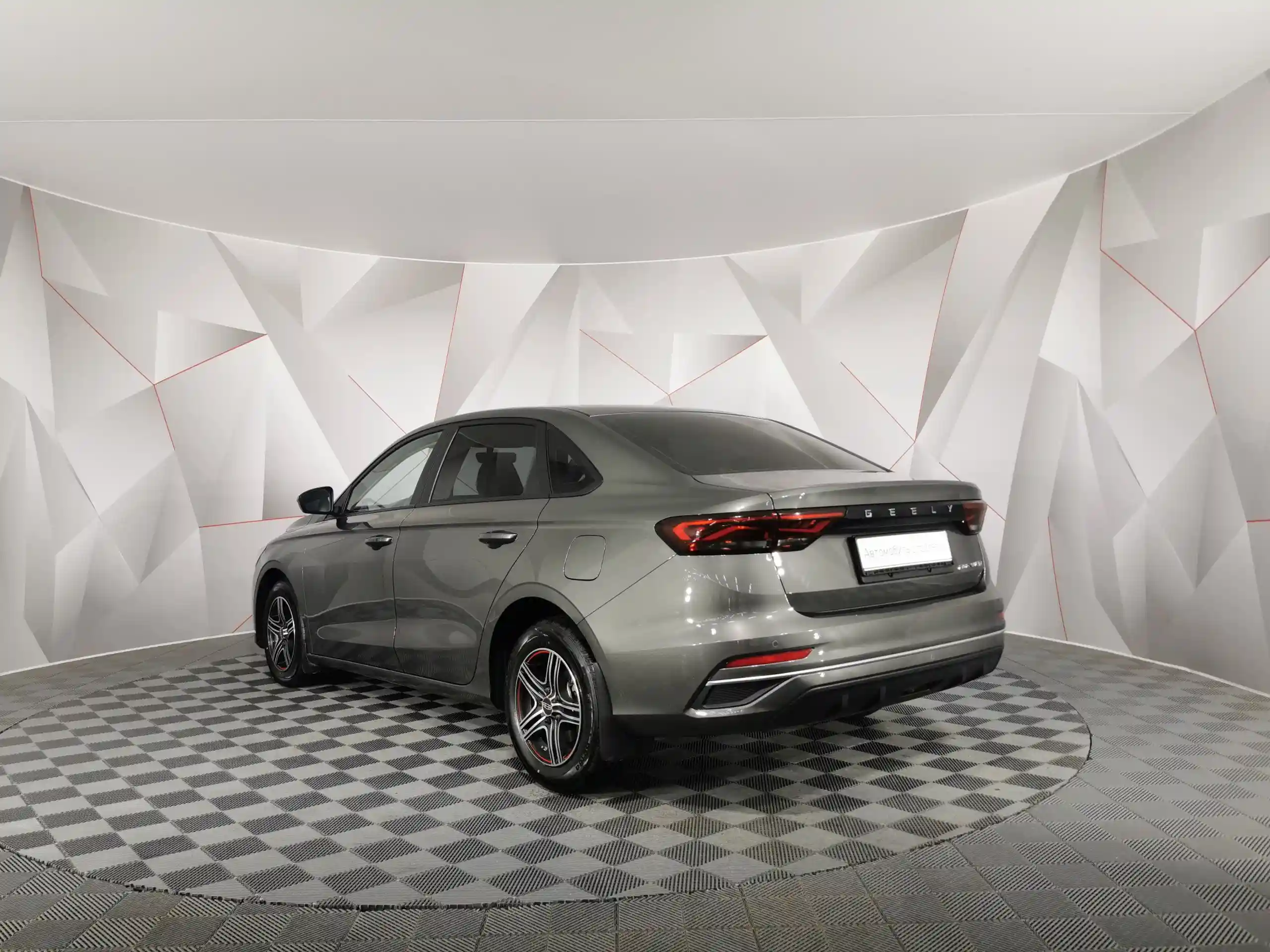 Geely Emgrand 2024
