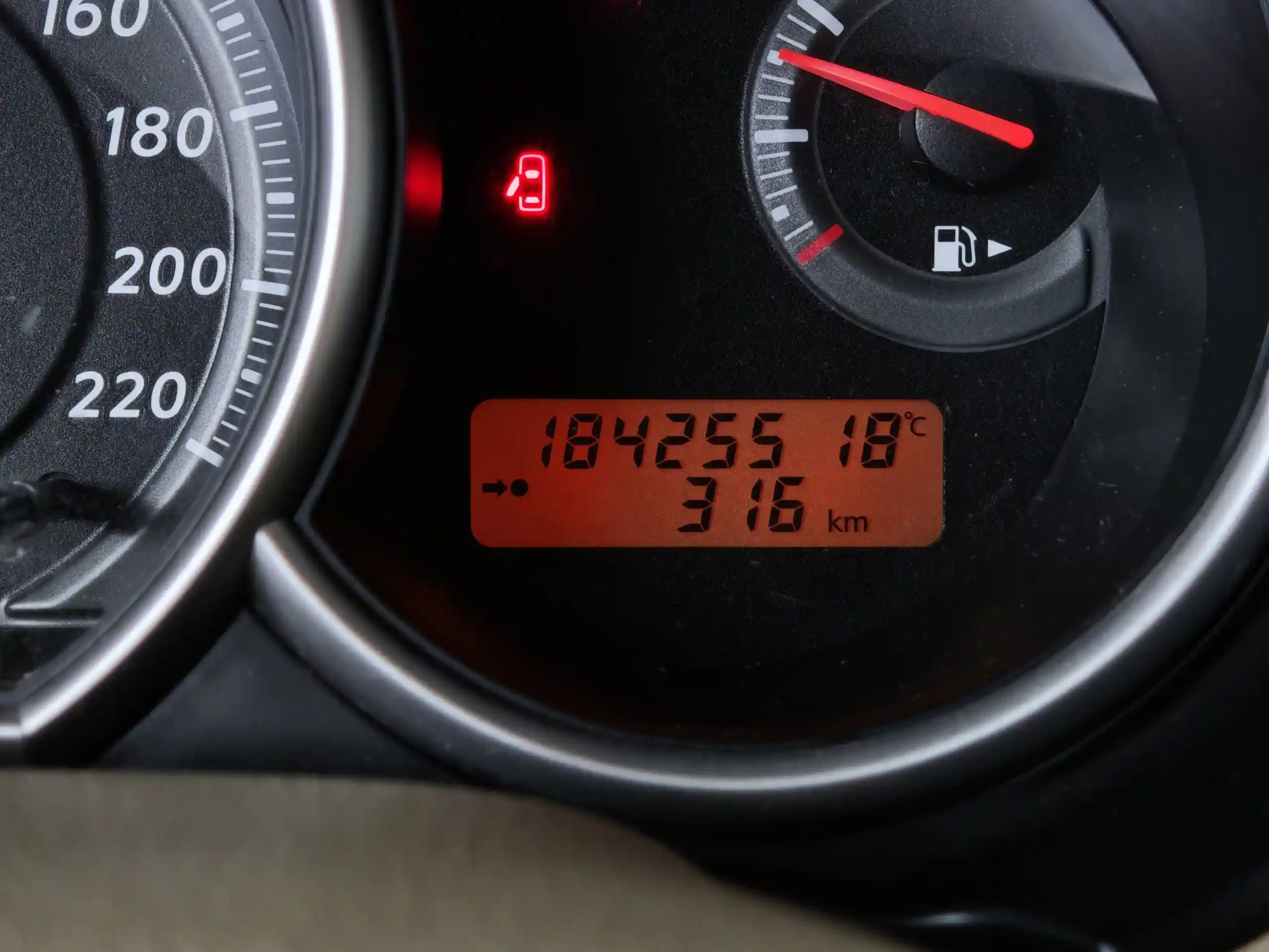 Nissan Tiida 2012