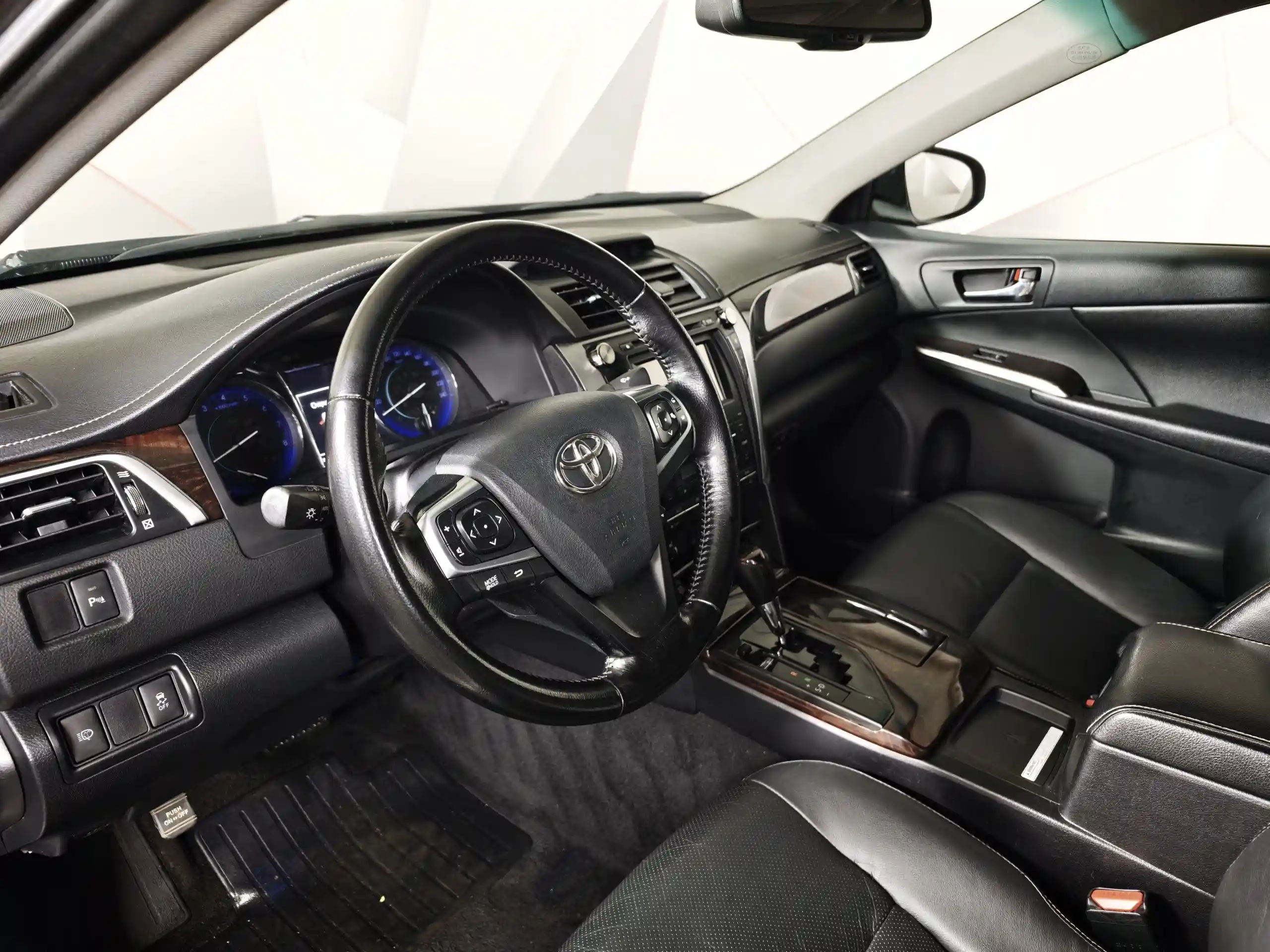 Toyota Camry 2015