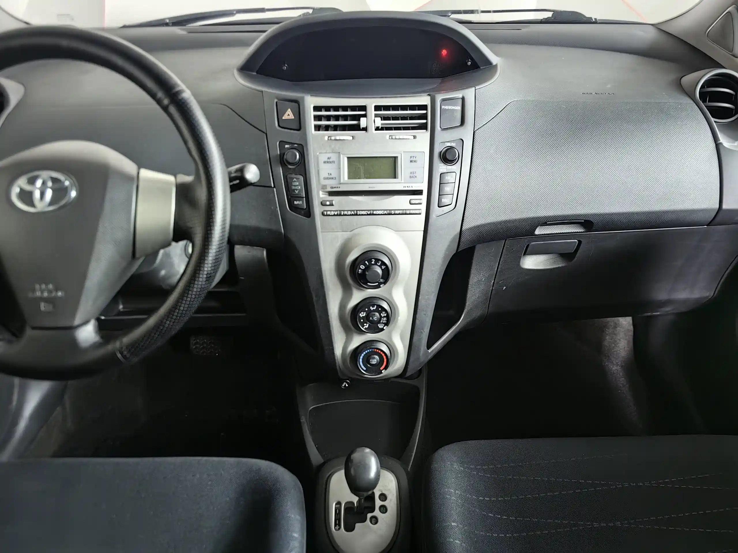 Toyota Yaris 2006