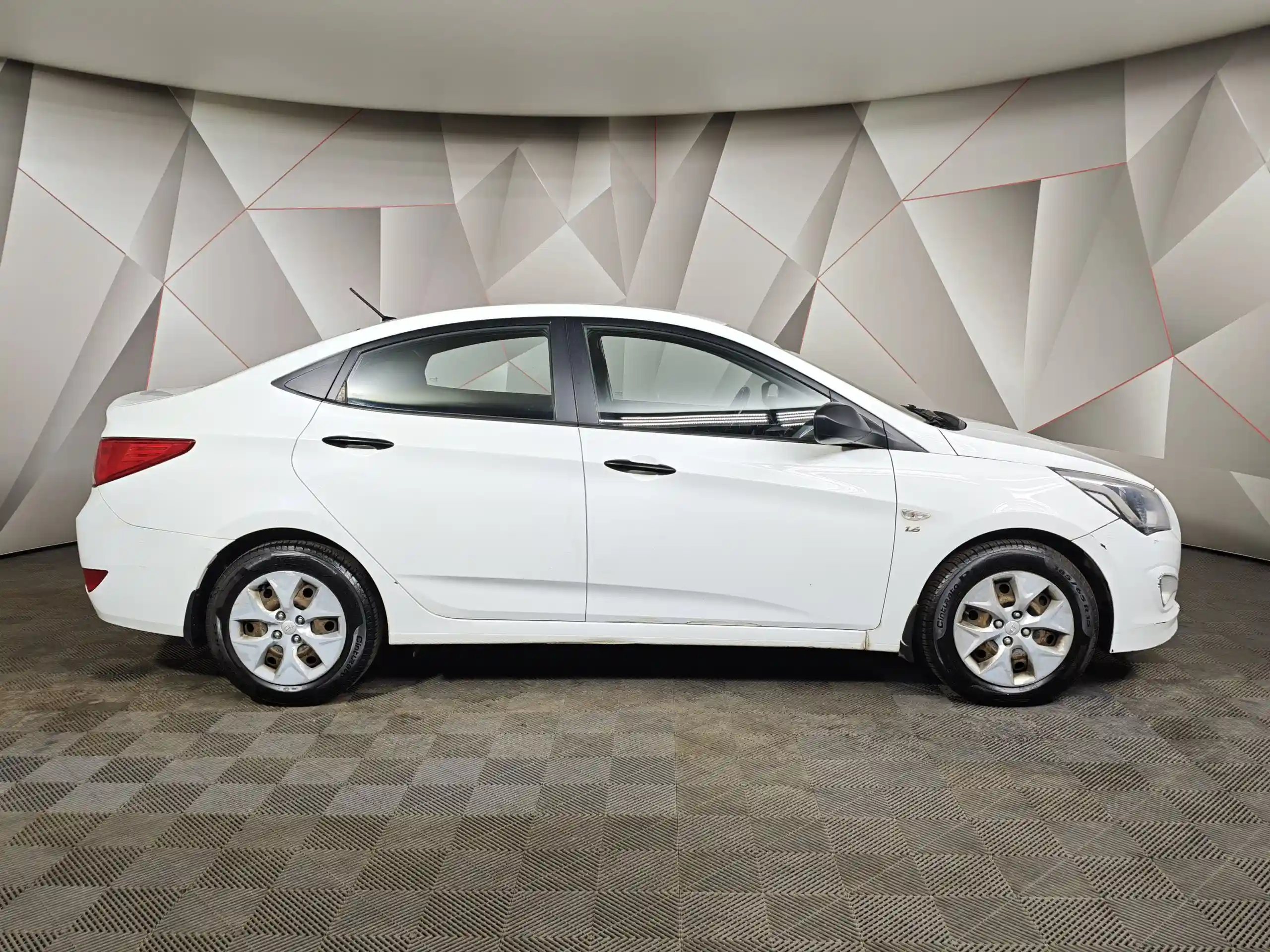 Hyundai Solaris 2014