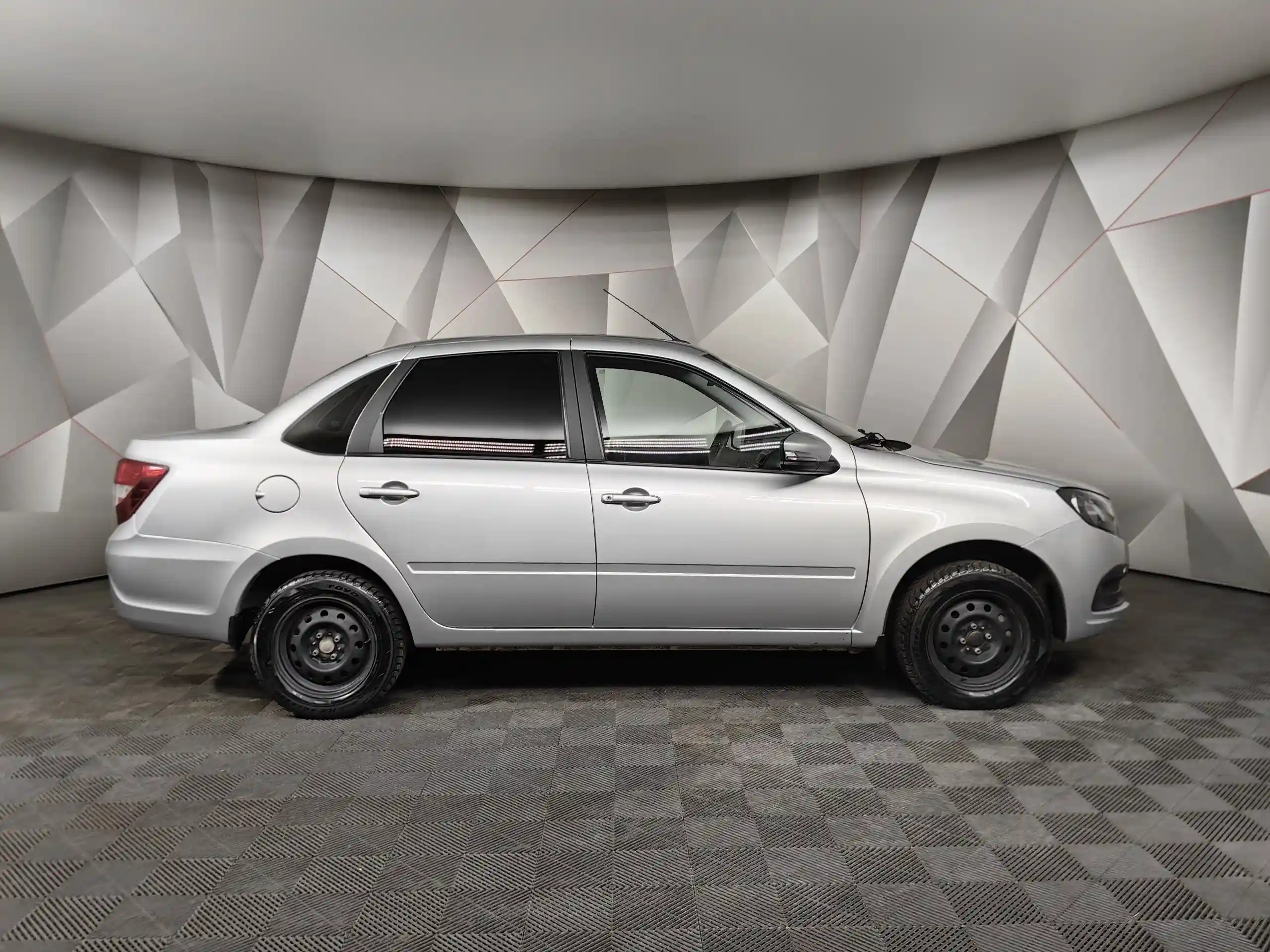 ВАЗ (Lada) Granta 2022