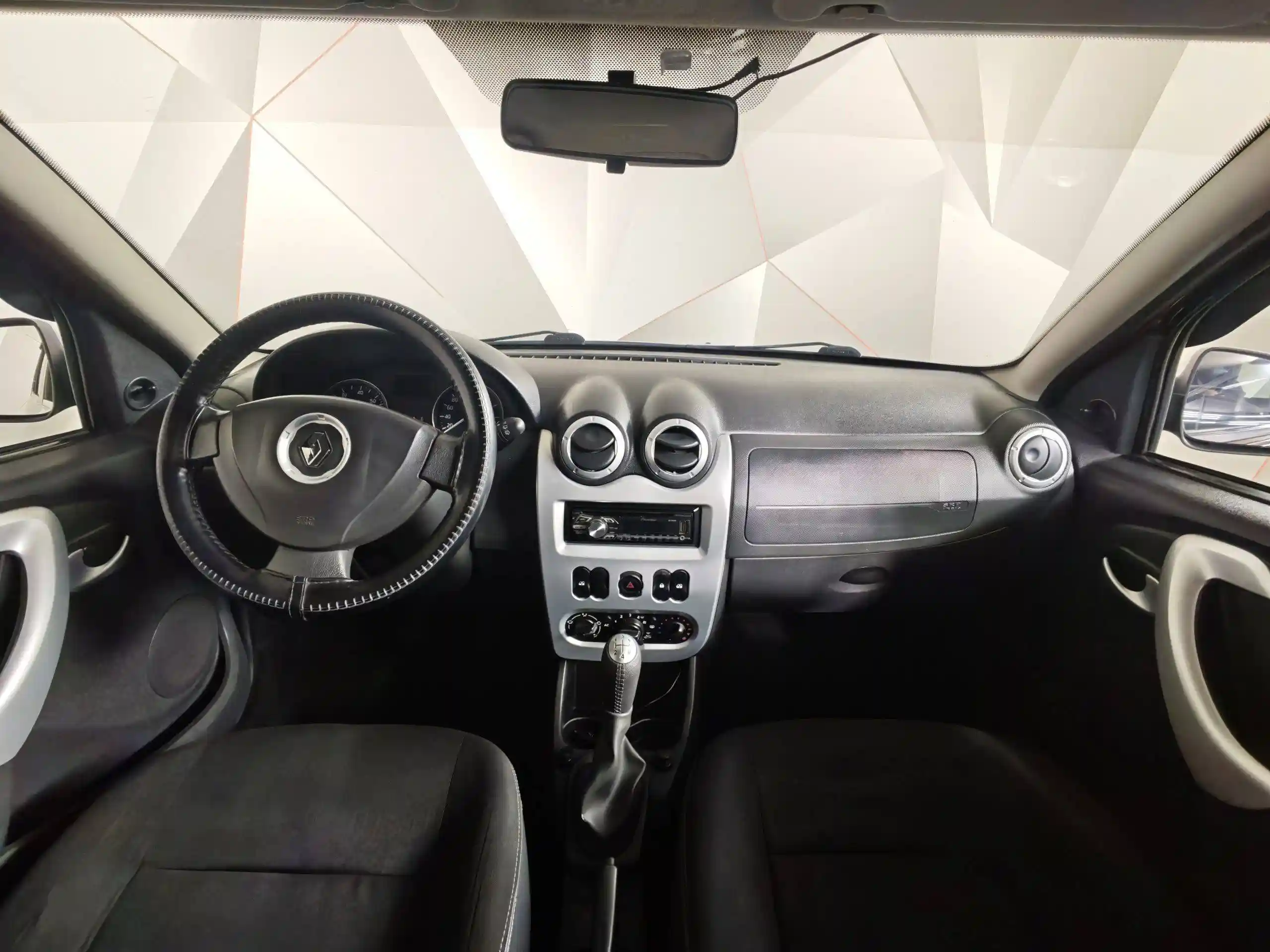 Renault Sandero 2013