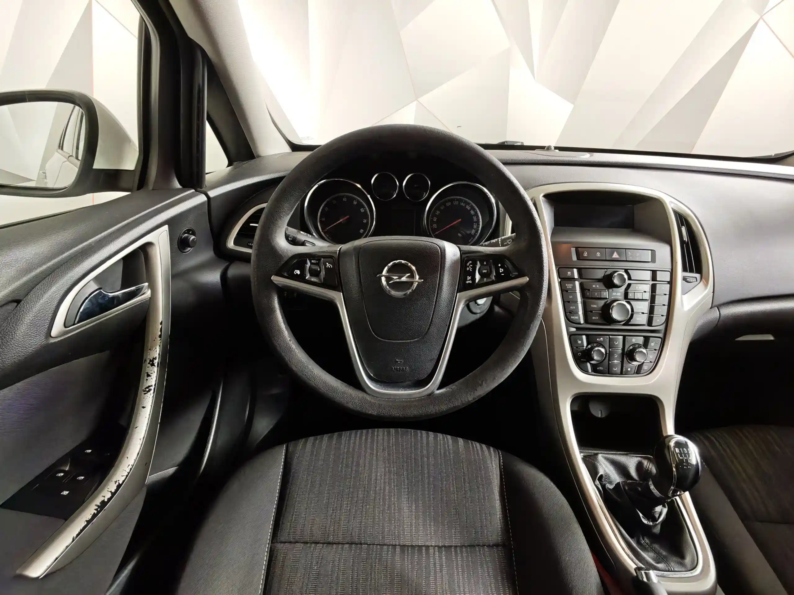 Opel Astra 2012