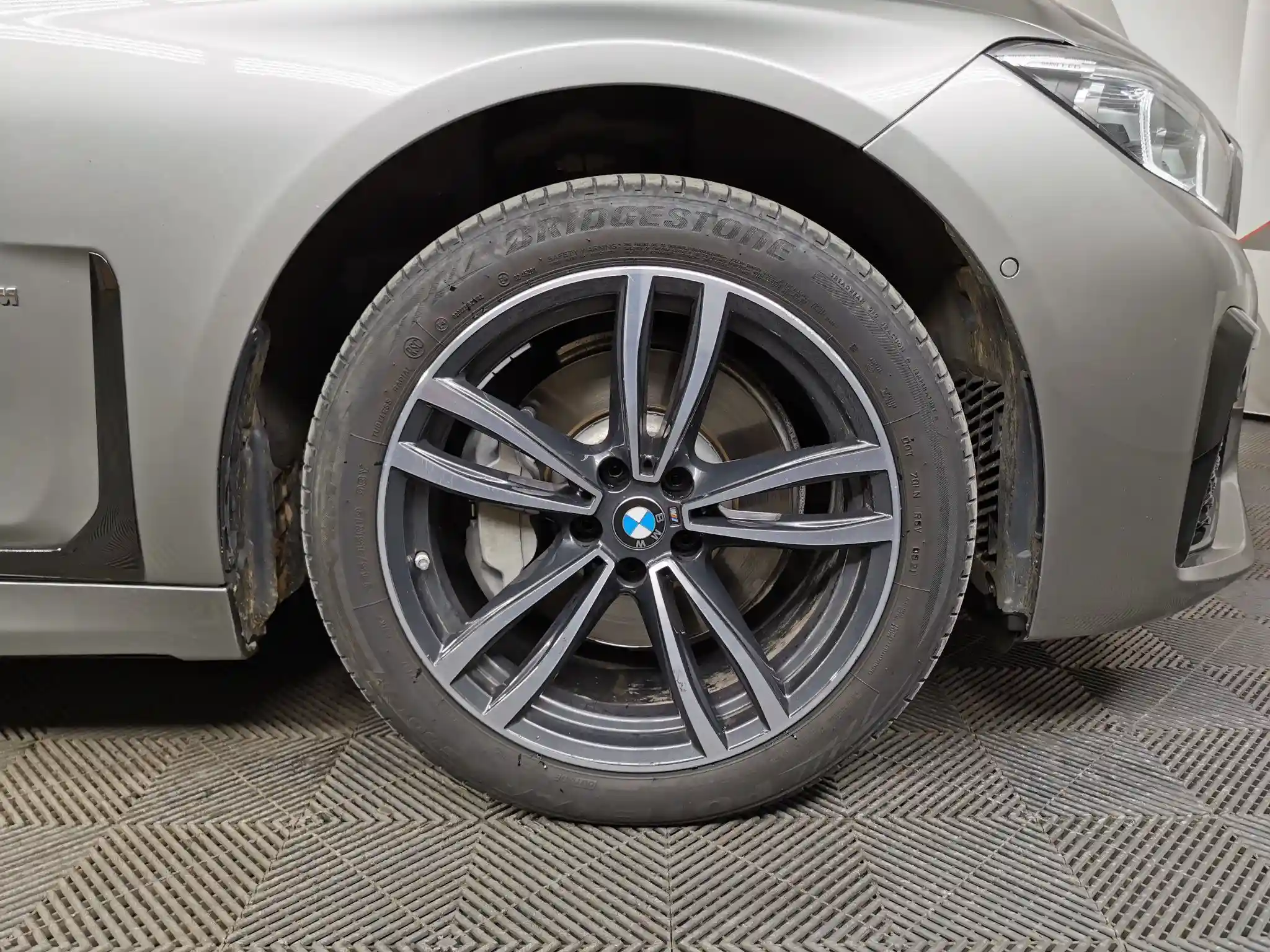 BMW 7 серия 2021