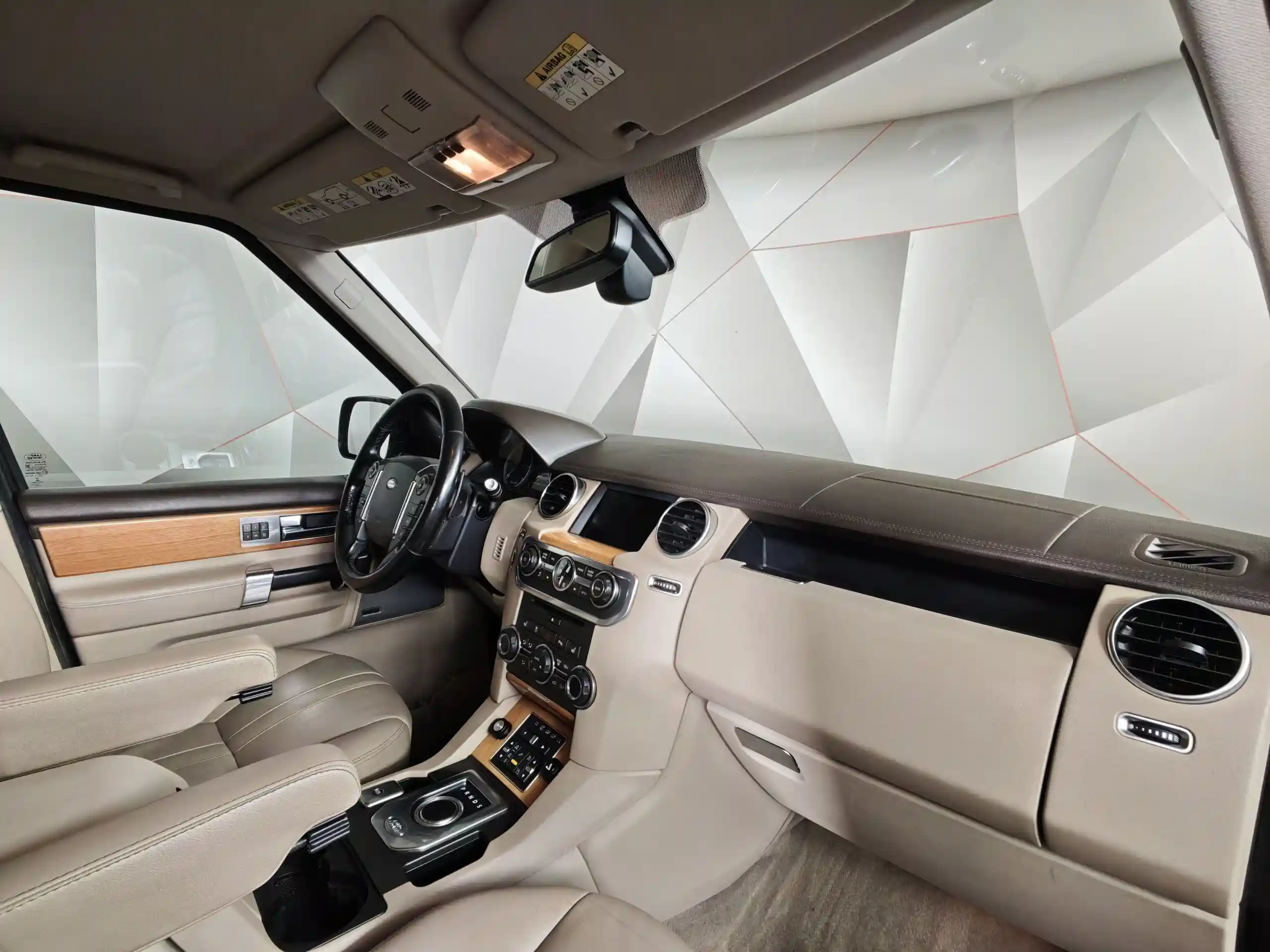 Land Rover Discovery 2012